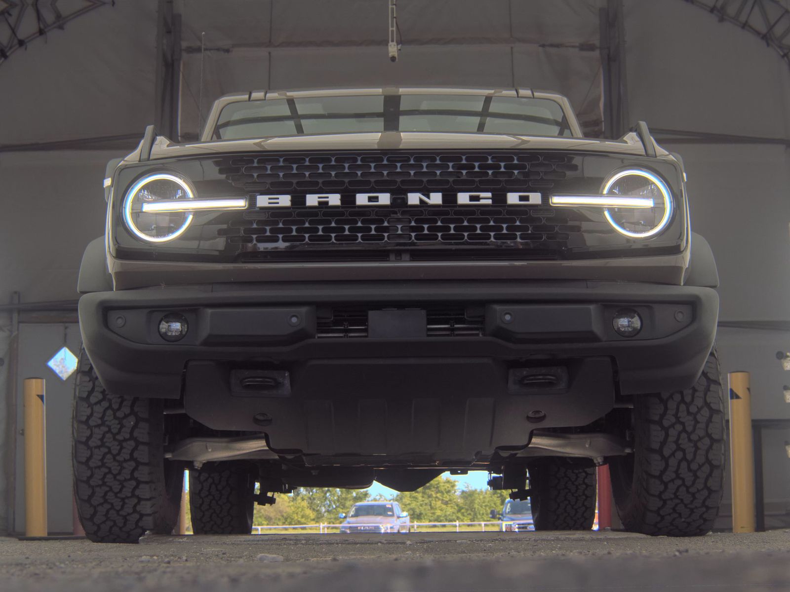 FORD BRONCO - 4
