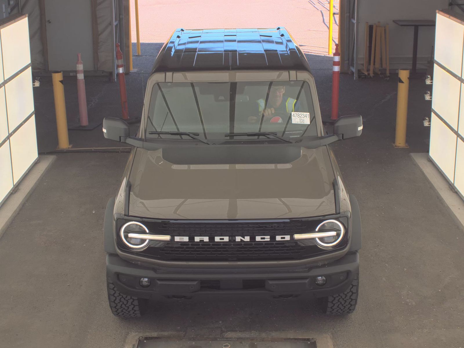 FORD BRONCO - 3