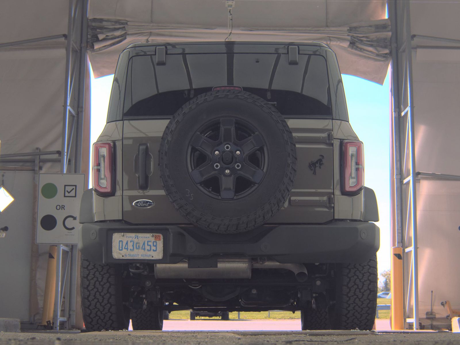 FORD BRONCO - 8