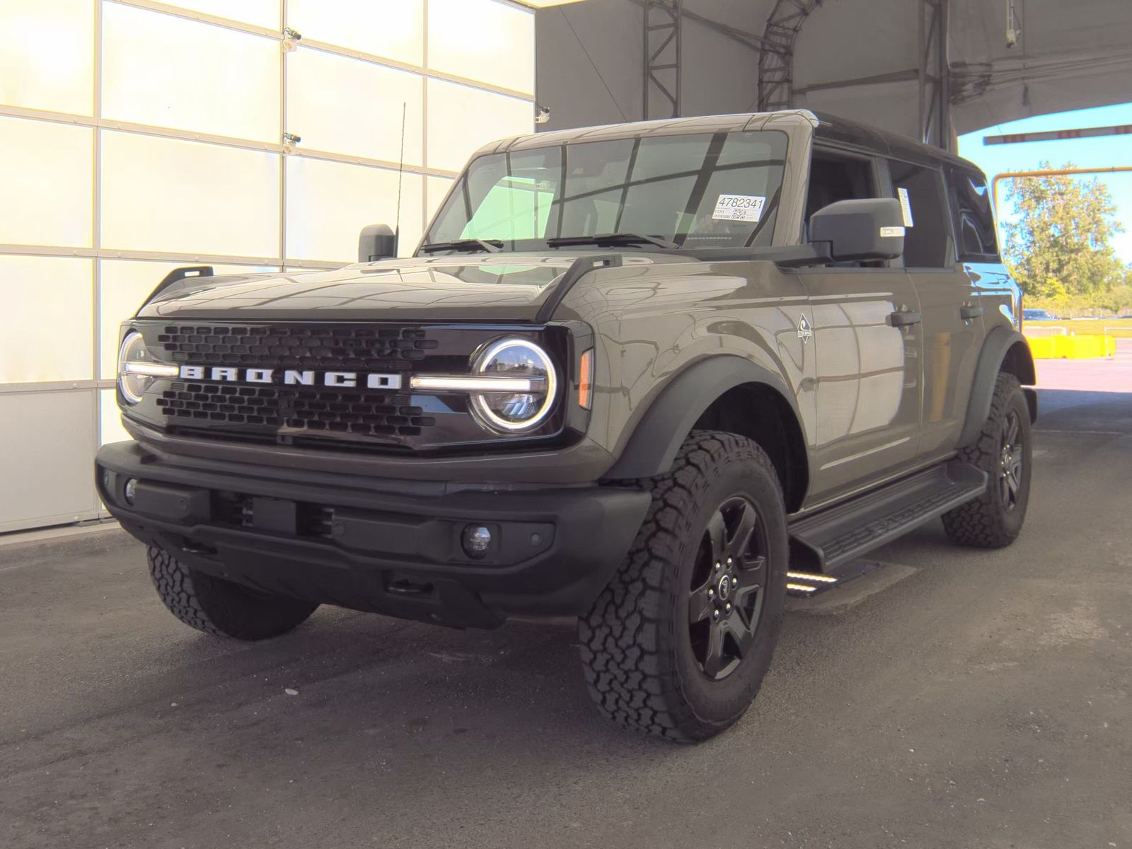 FORD BRONCO - 1