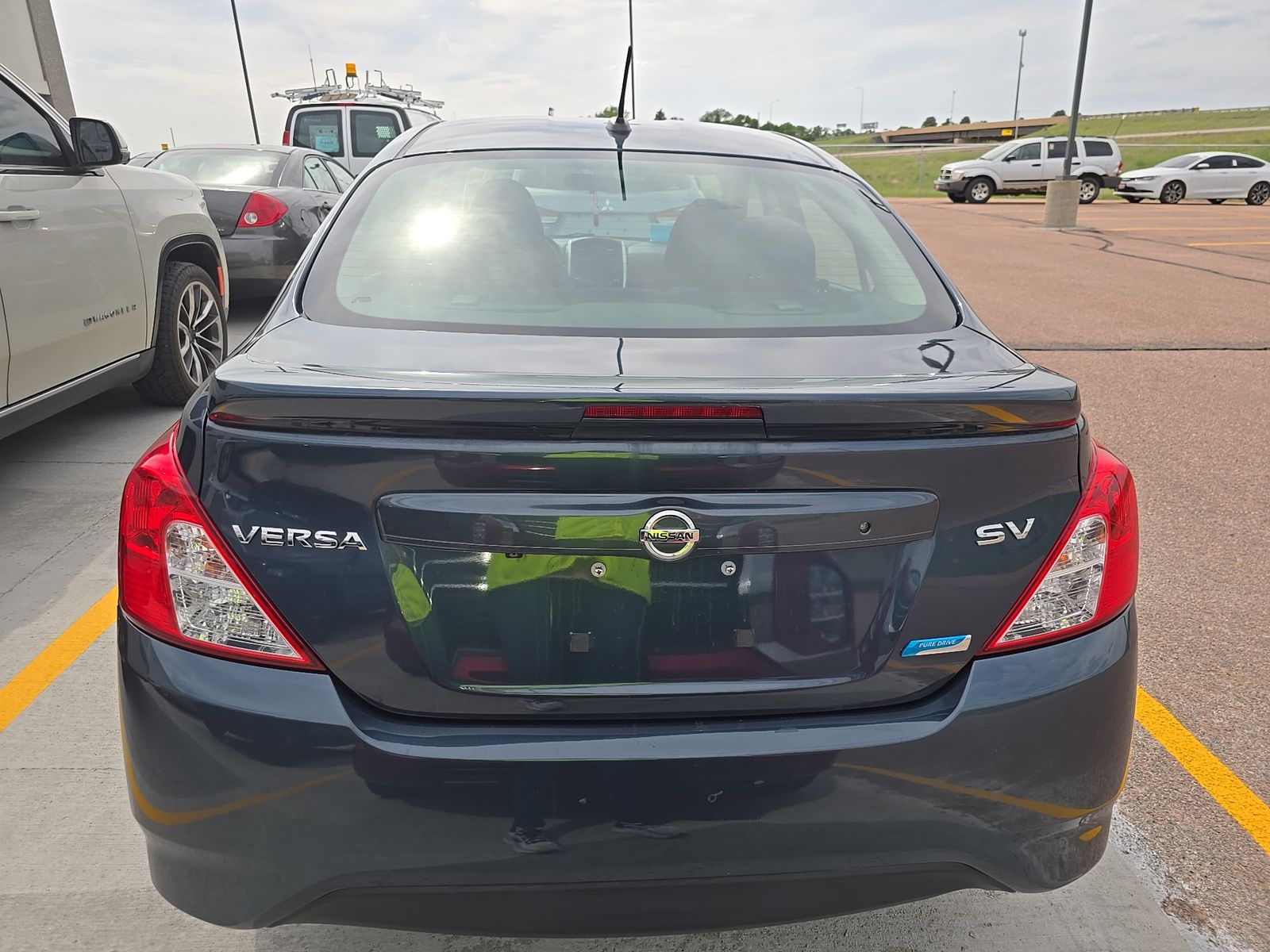 NISSAN VERSA - 6