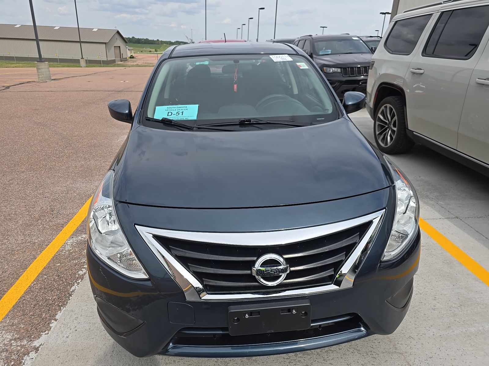 NISSAN VERSA - 3