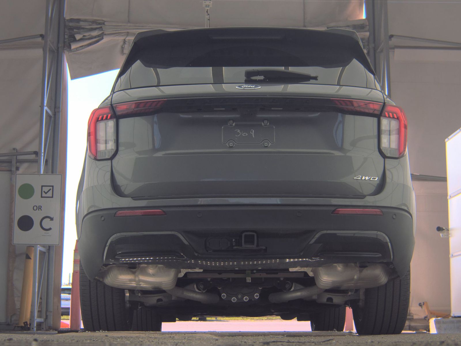 FORD EXPLORER - 8