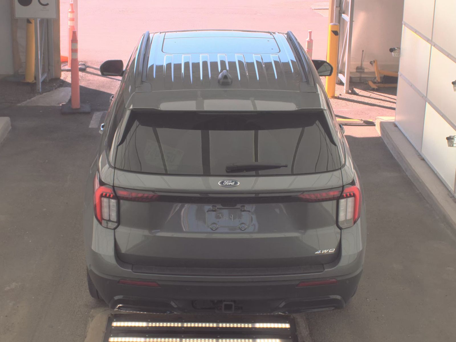 FORD EXPLORER - 7