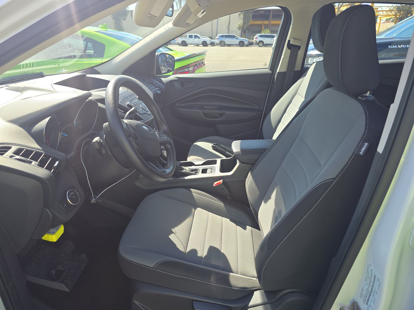 FORD ESCAPE - 8