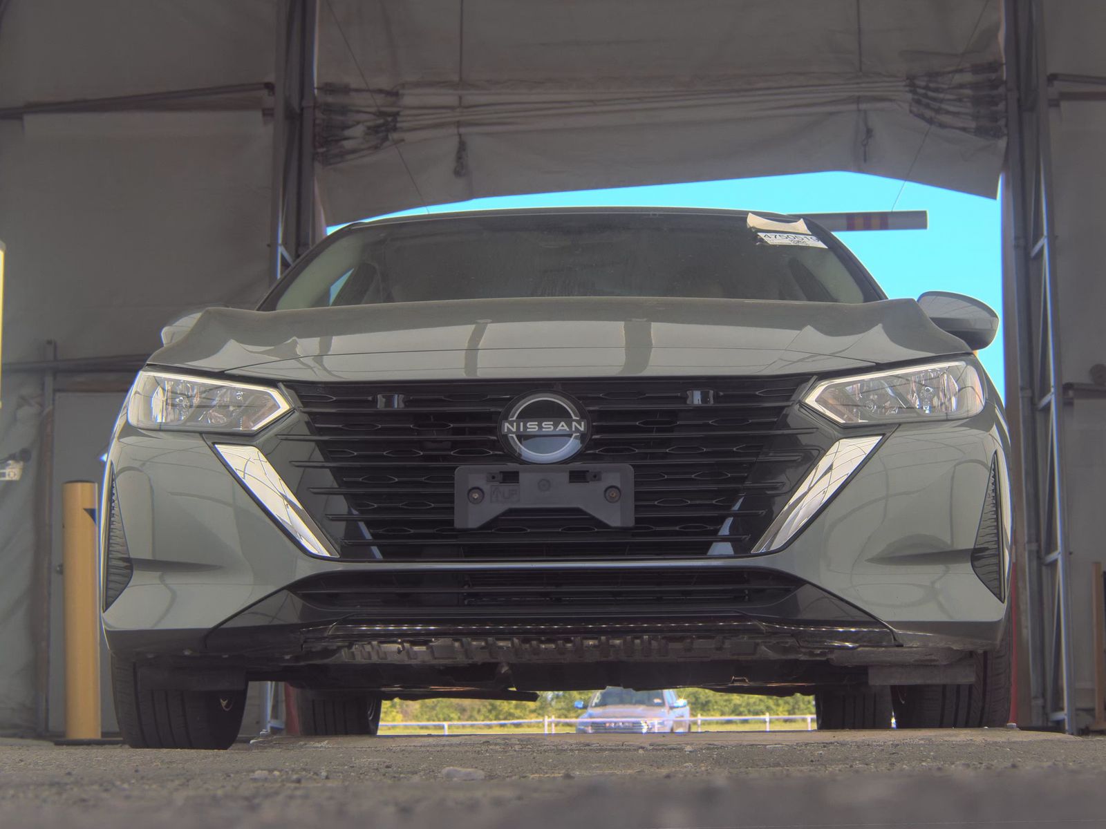 NISSAN SENTRA - 4