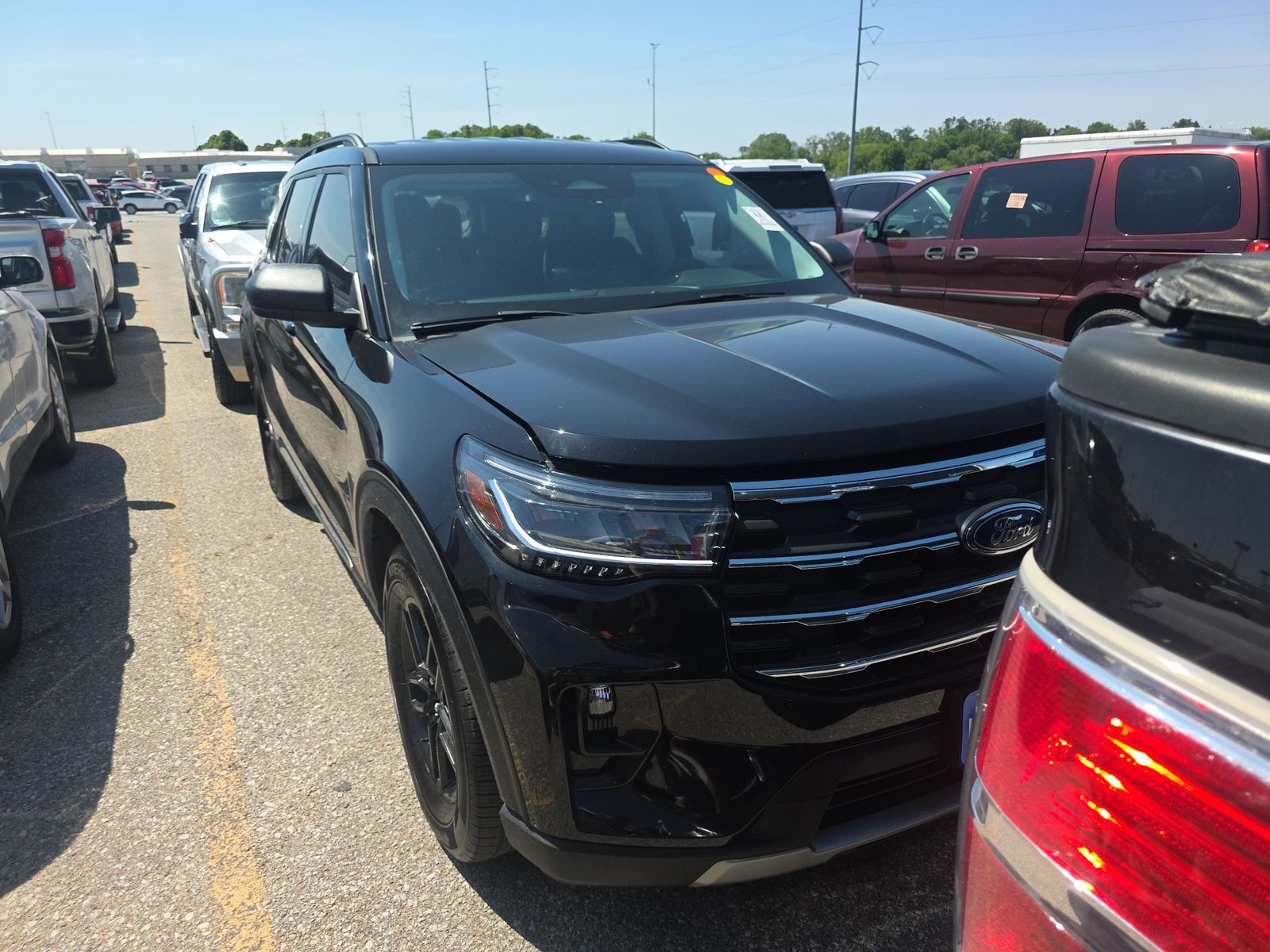 FORD EXPLORER - 3
