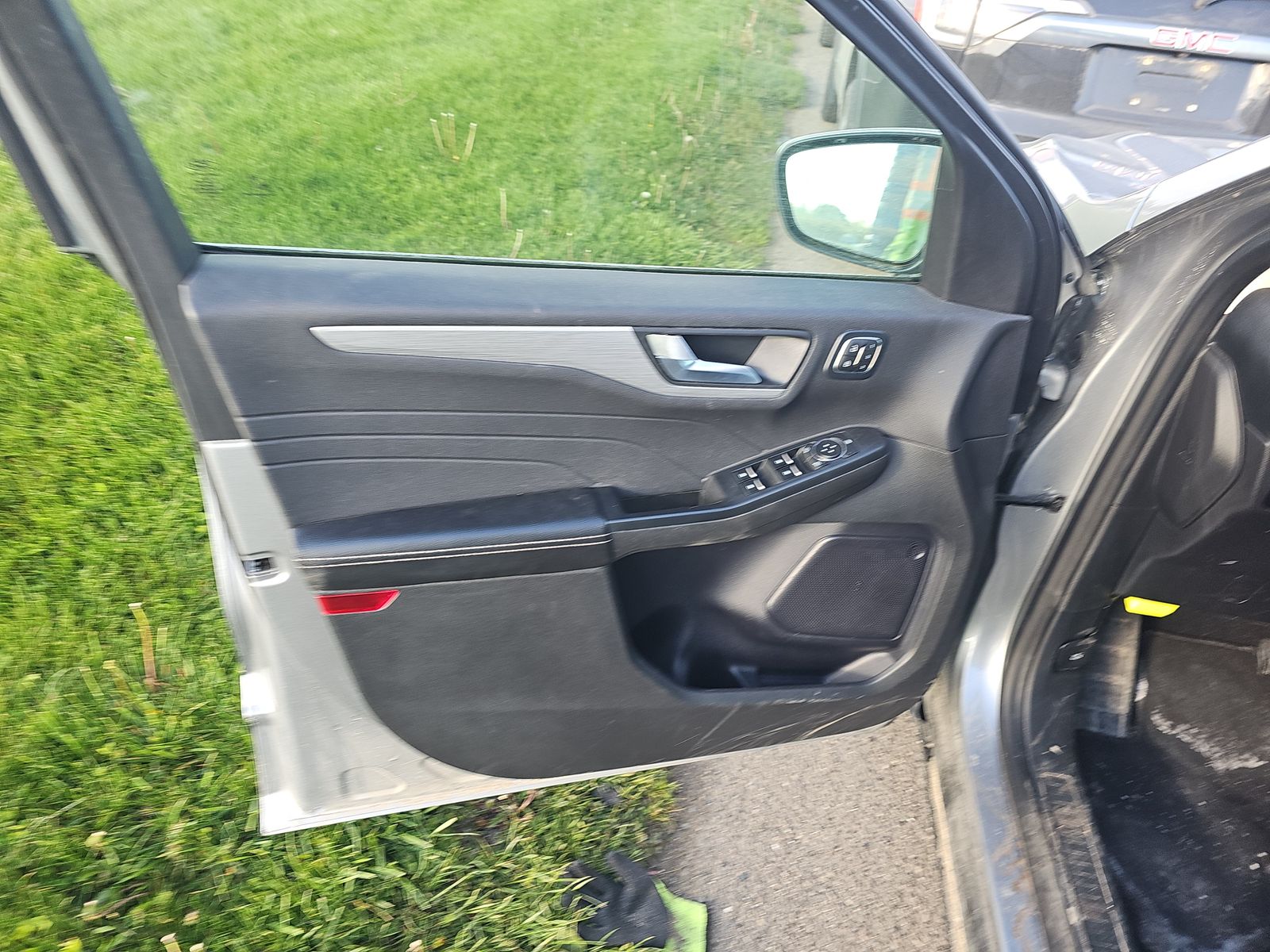 FORD ESCAPE - 10