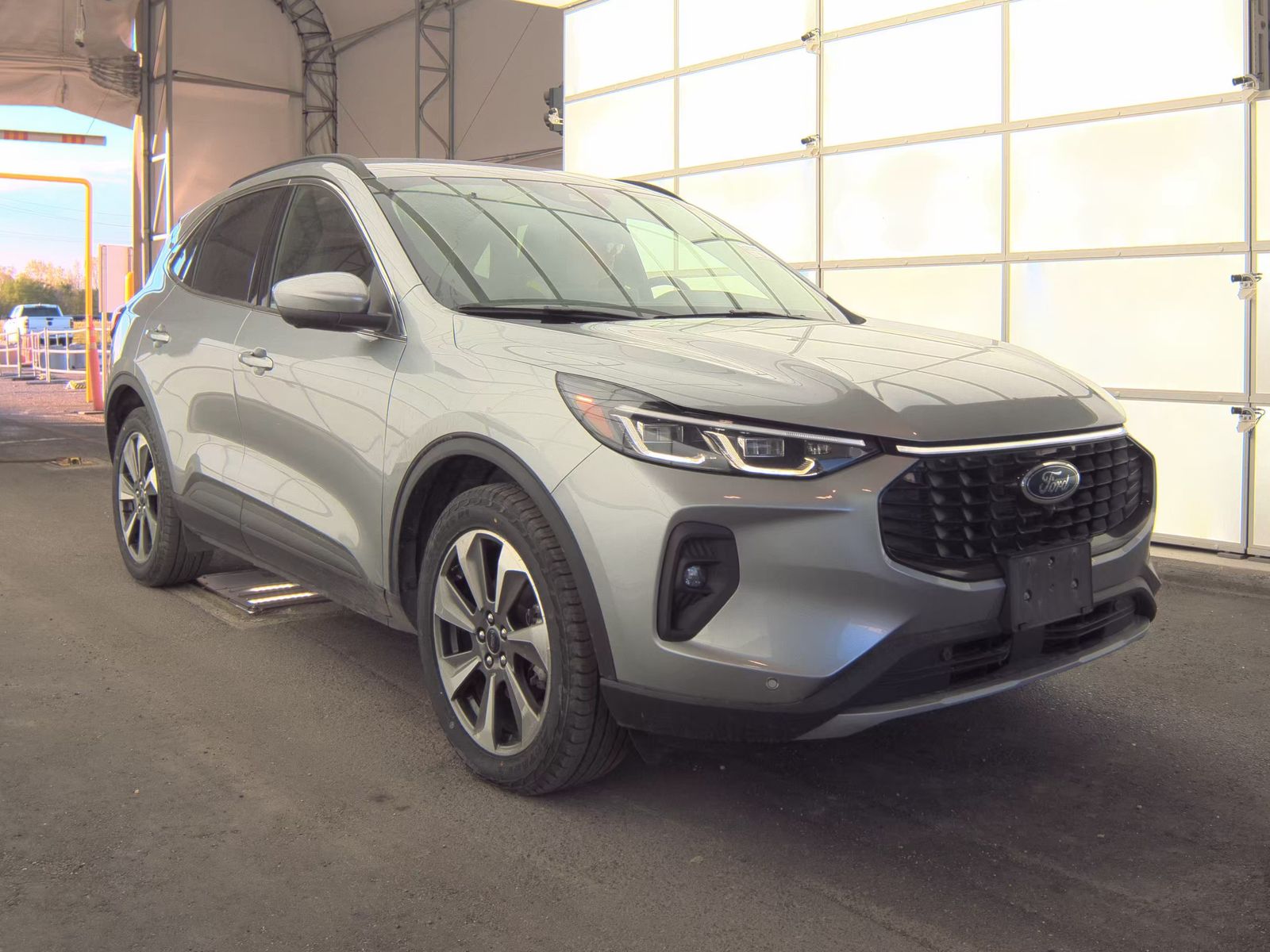 FORD ESCAPE - 4
