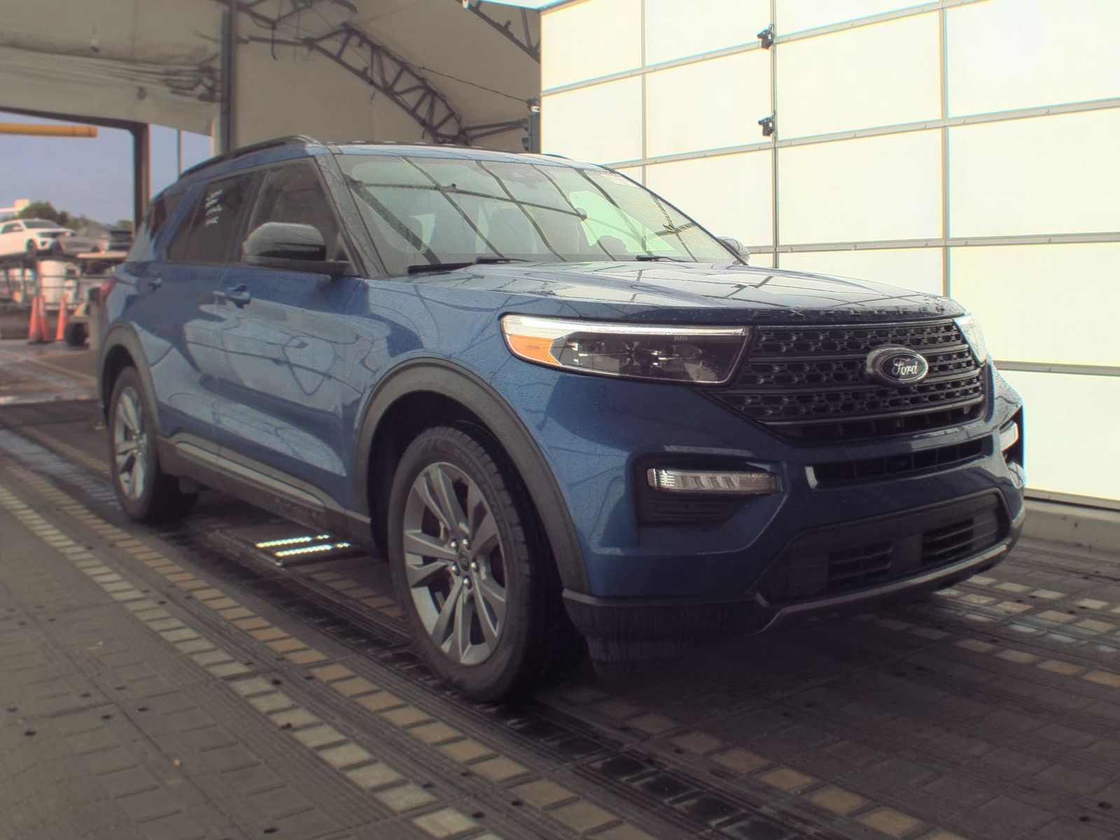 FORD EXPLORER - 5