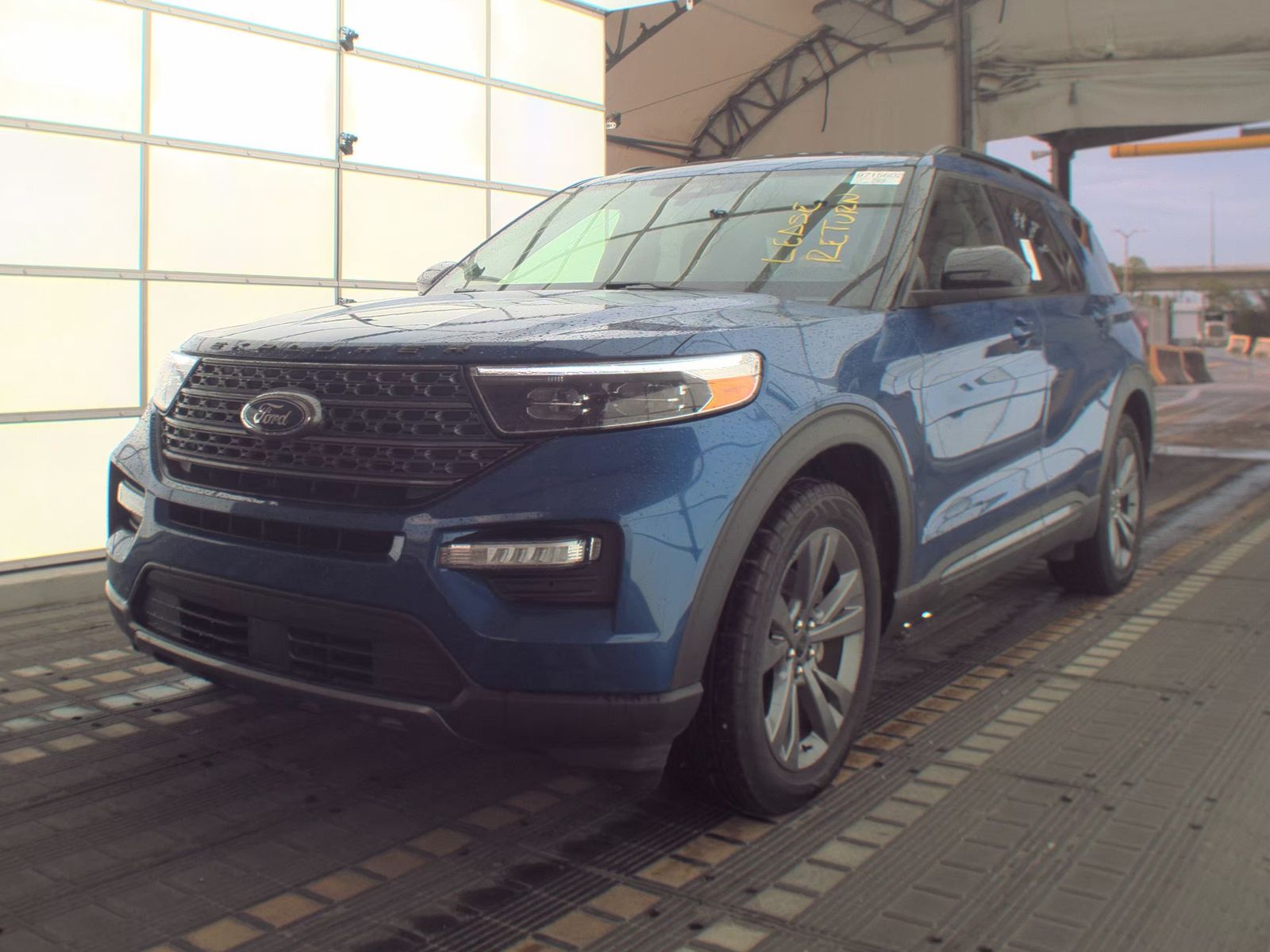 FORD EXPLORER - 1