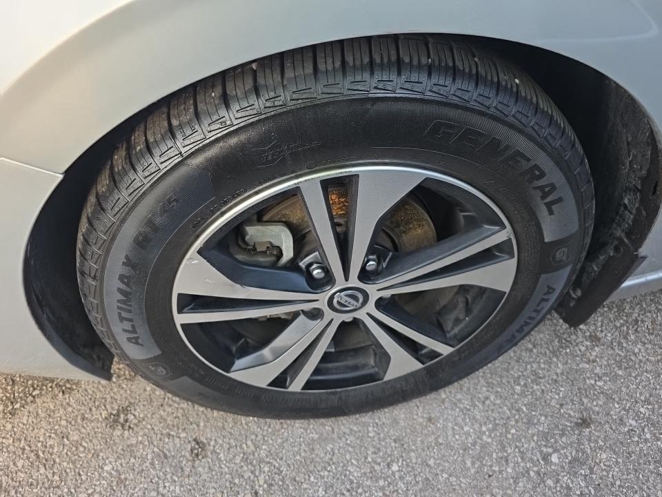 NISSAN SENTRA - 9
