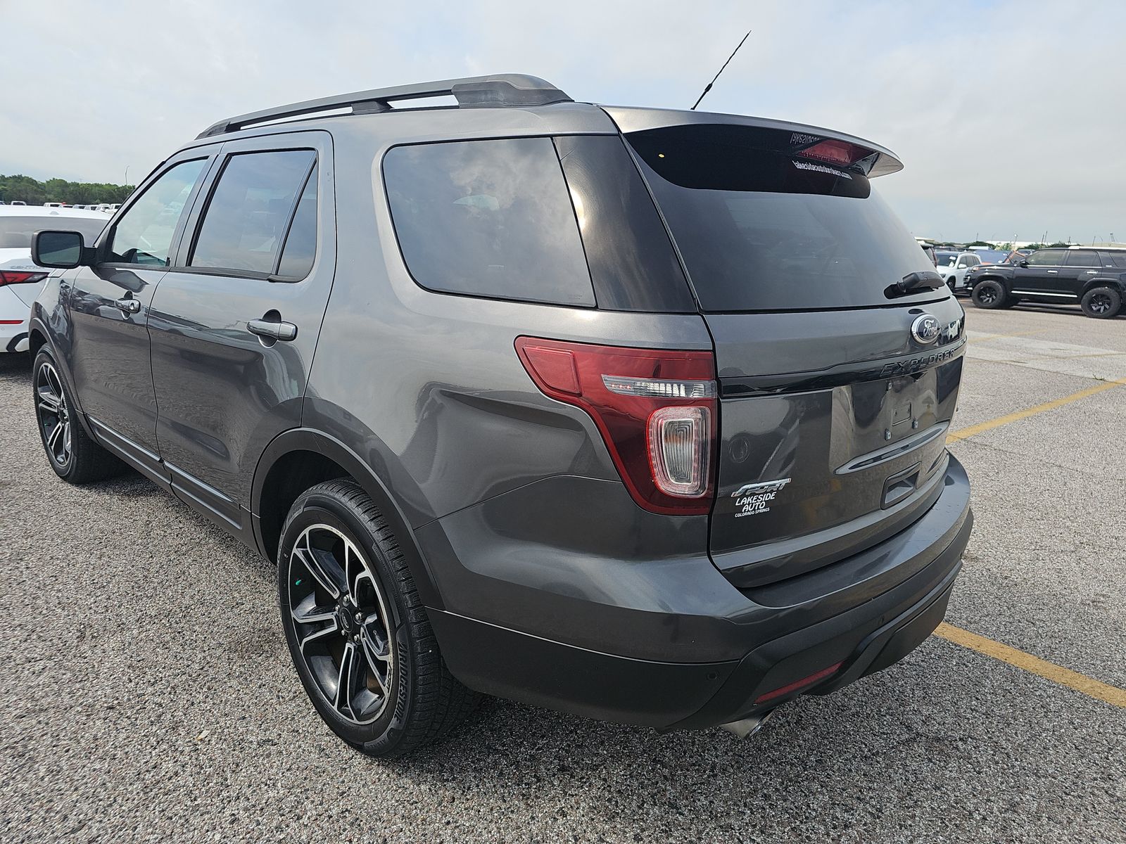 FORD EXPLORER - 7