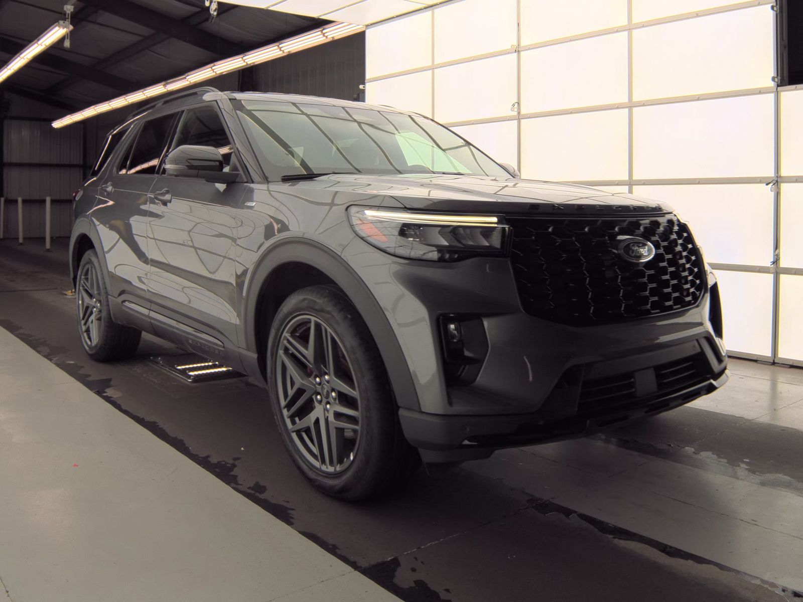 FORD EXPLORER - 5