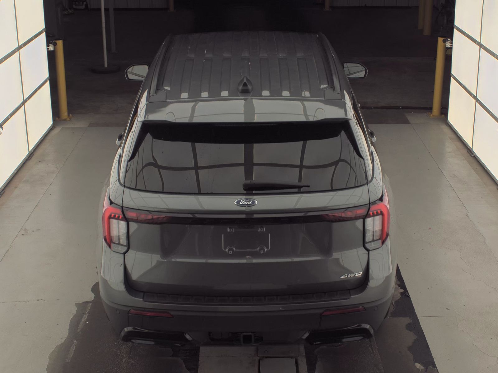FORD EXPLORER - 7
