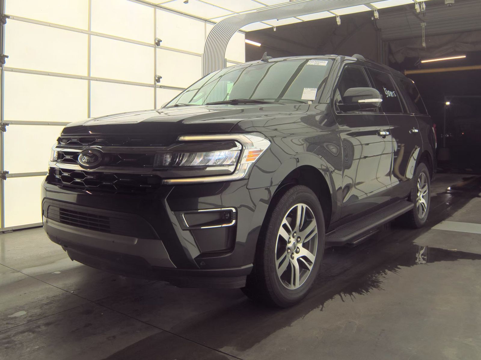 FORD EXPEDITION - 1