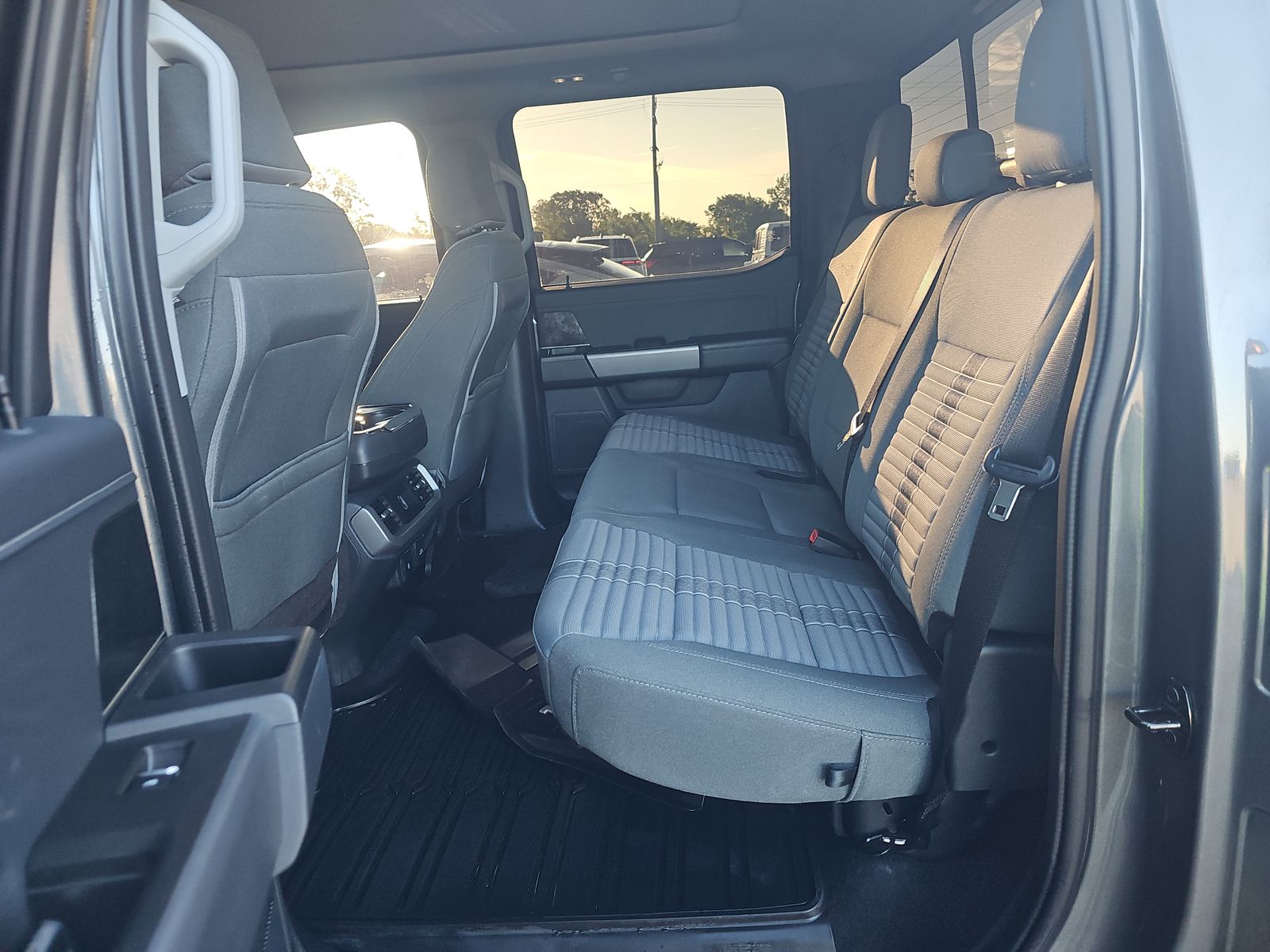 FORD F-150 - 8