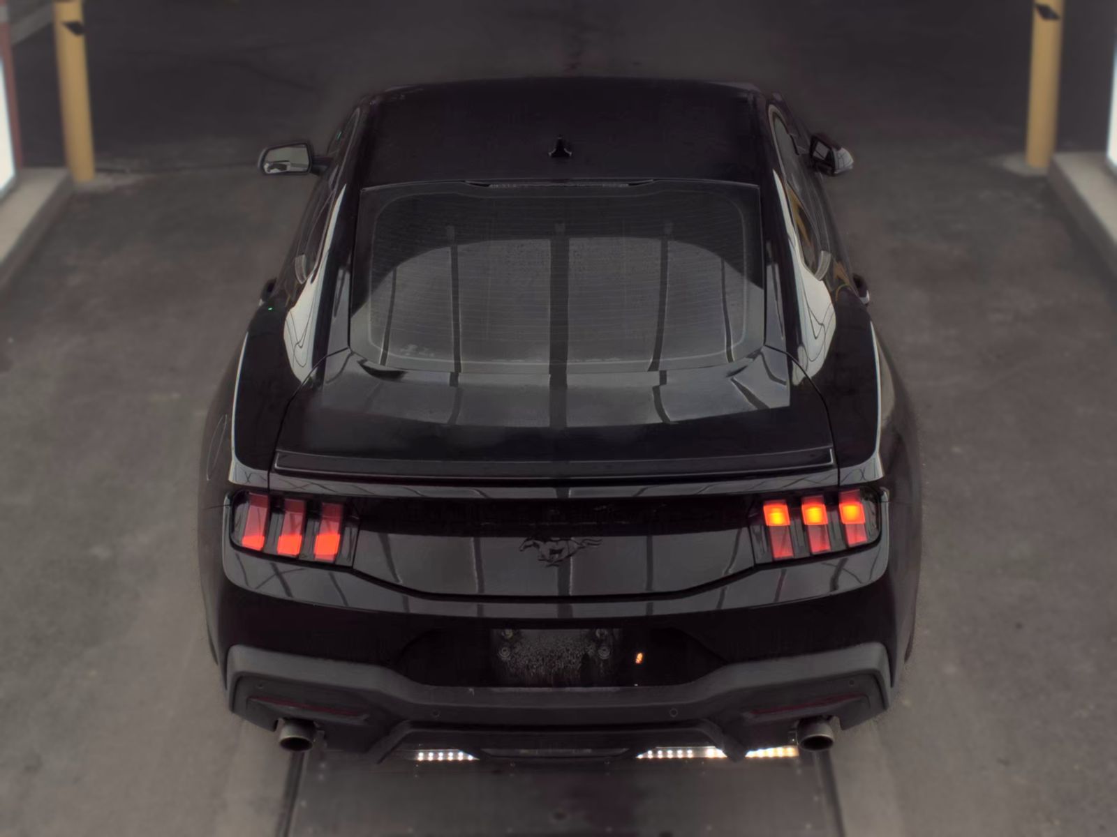 FORD MUSTANG - 7