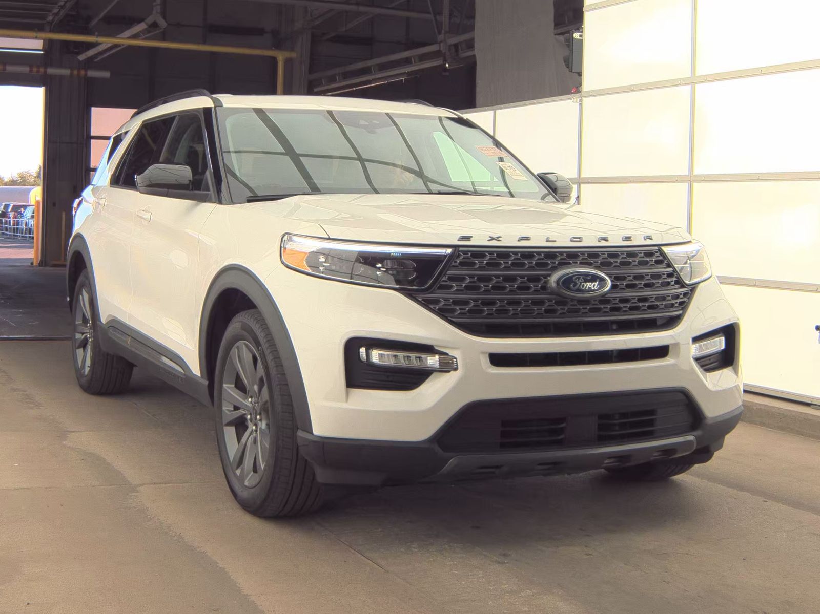 FORD EXPLORER - 5