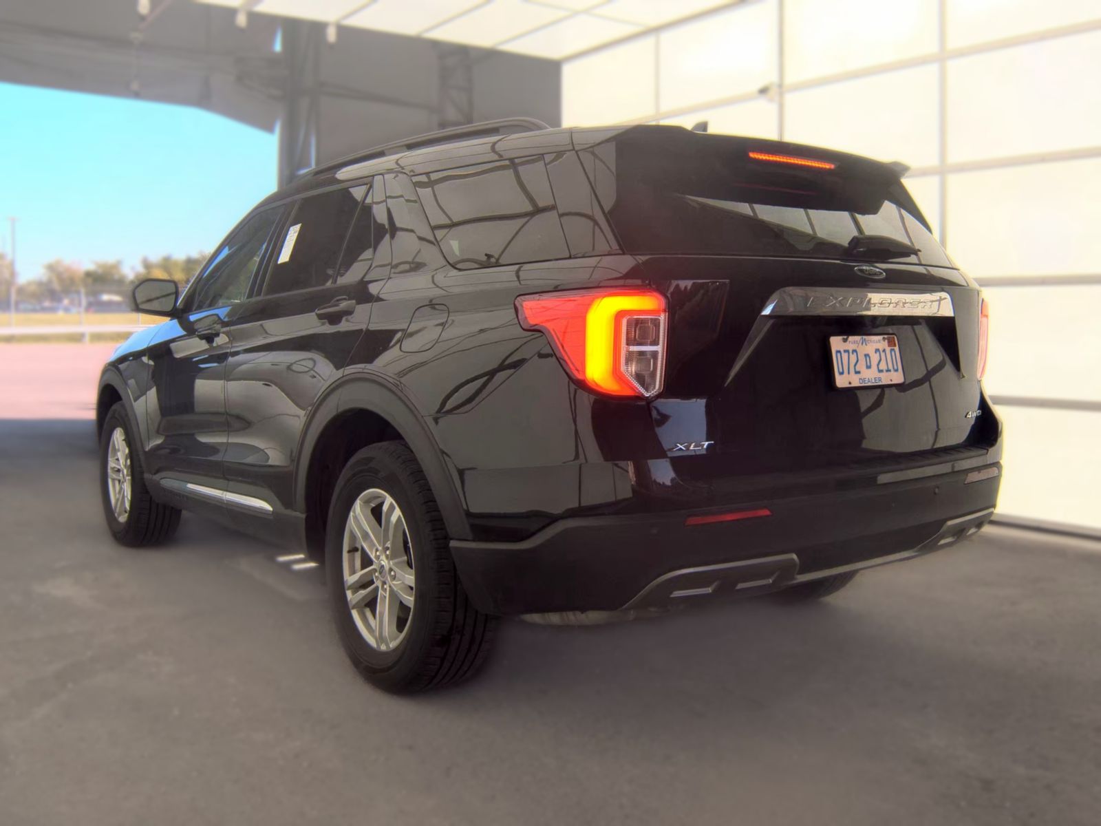 FORD EXPLORER - 9