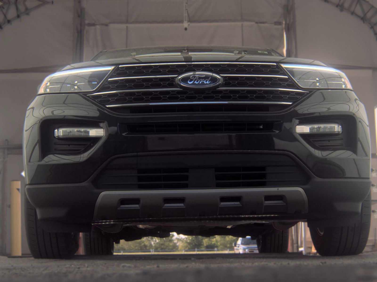 FORD EXPLORER - 4
