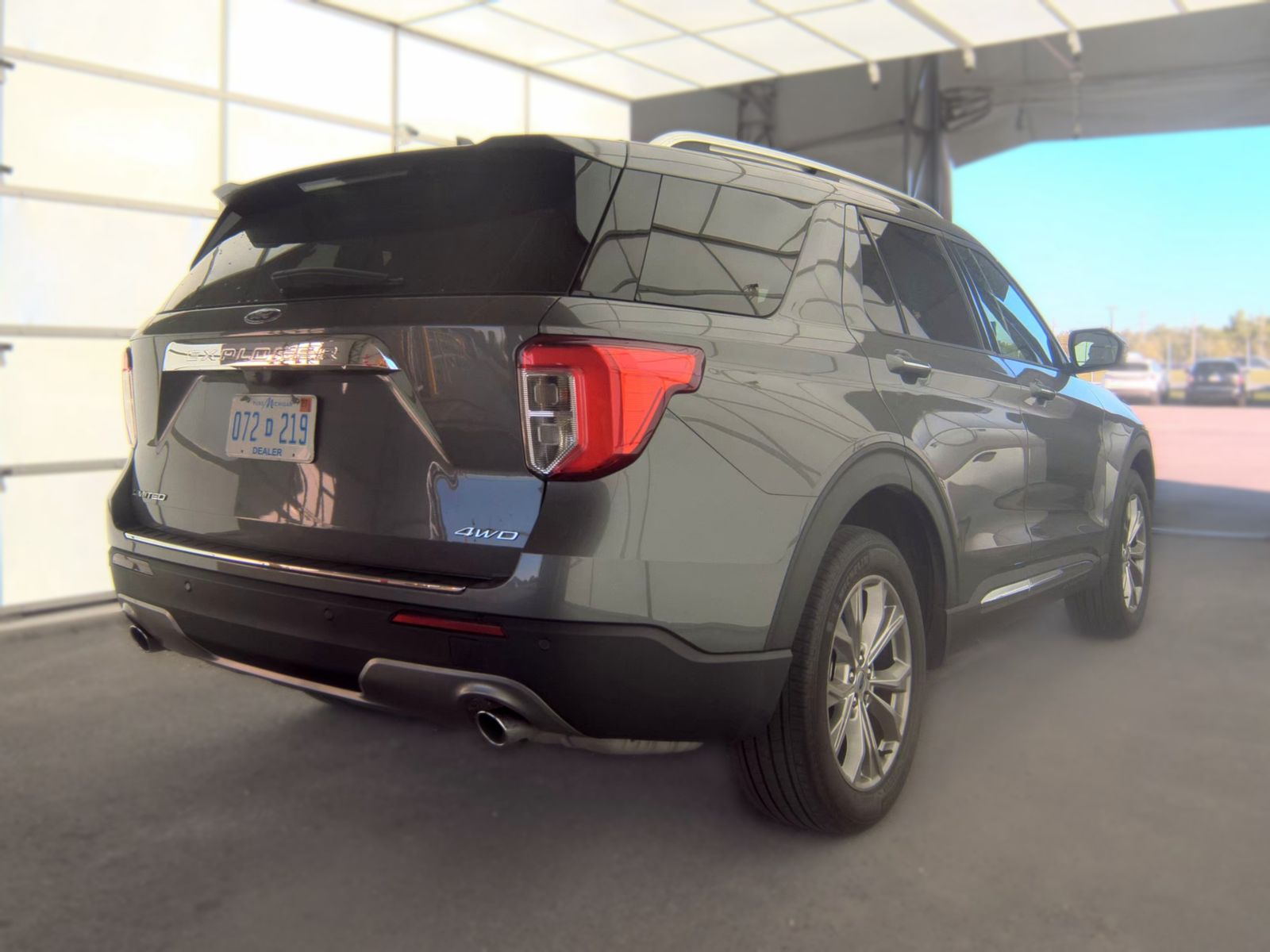FORD EXPLORER - 6