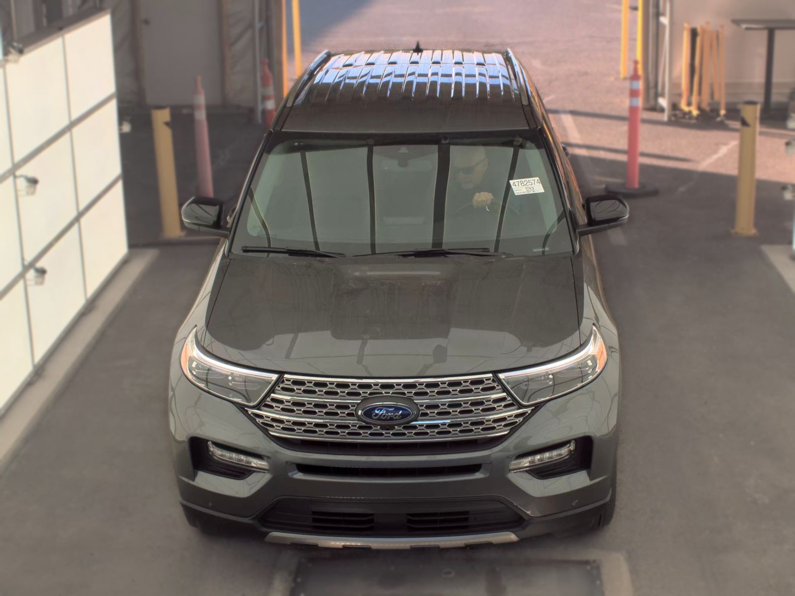 FORD EXPLORER - 3