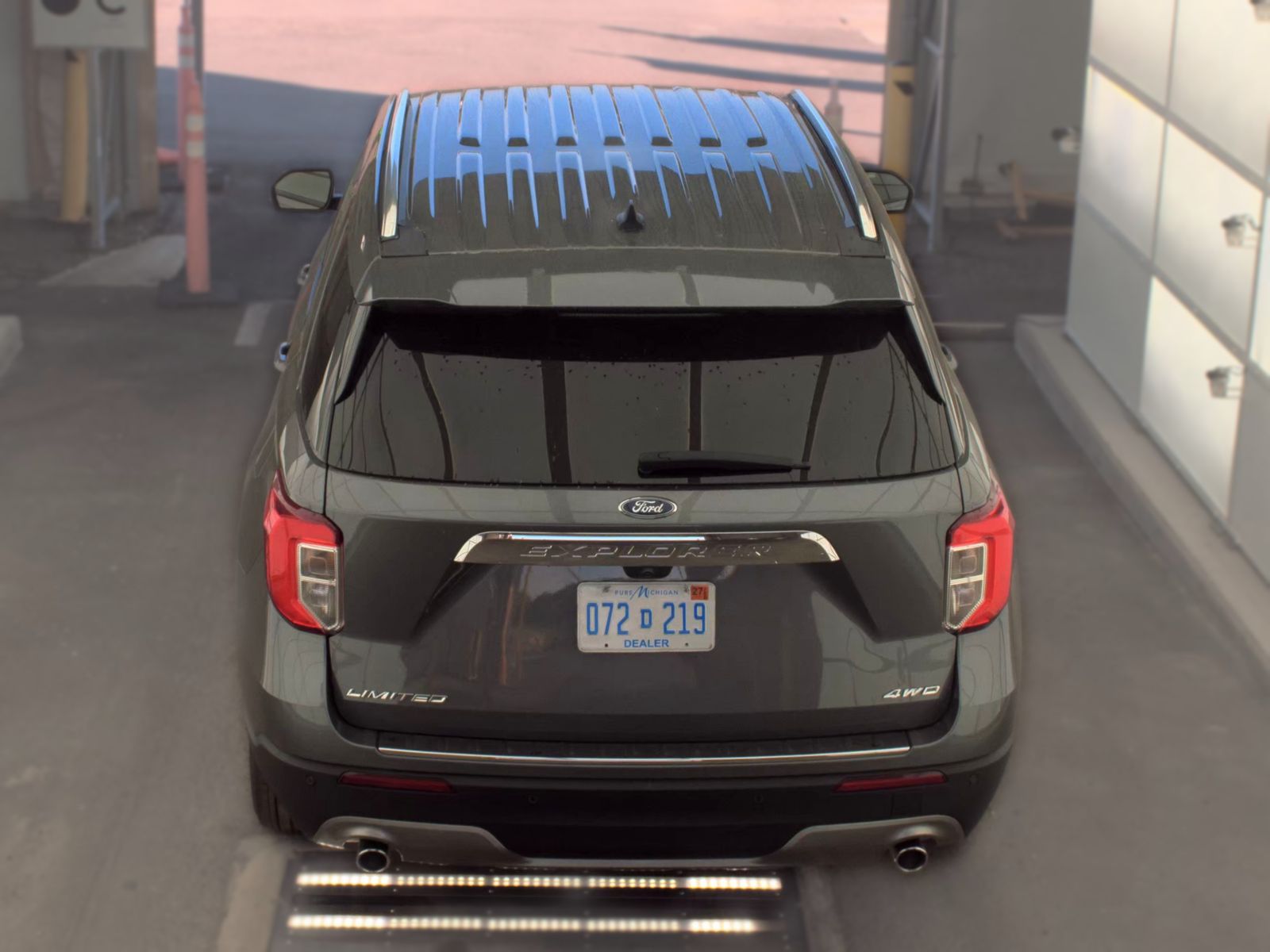 FORD EXPLORER - 7