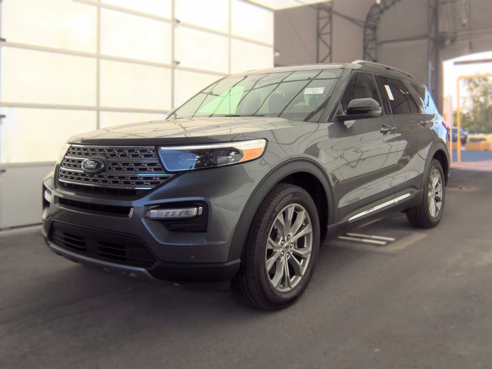 FORD EXPLORER - 1