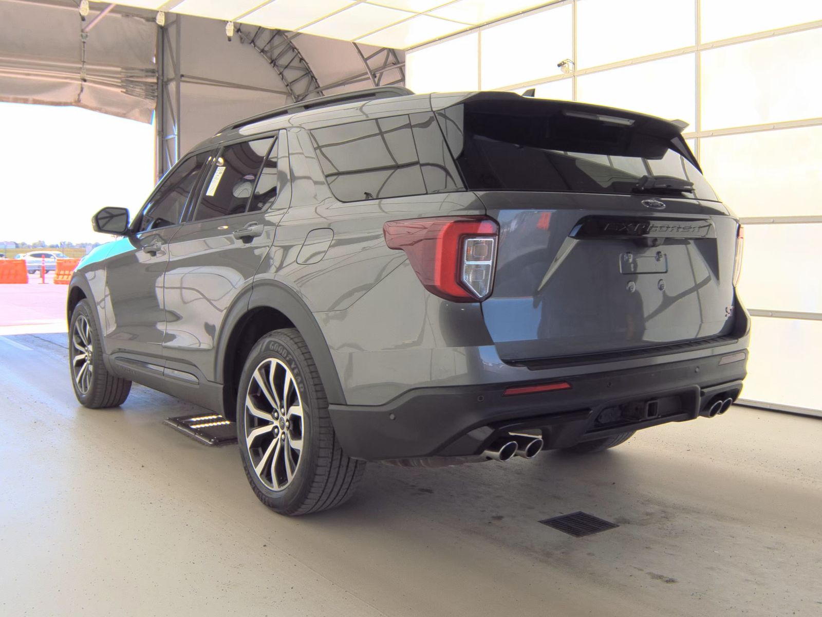 FORD EXPLORER - 7