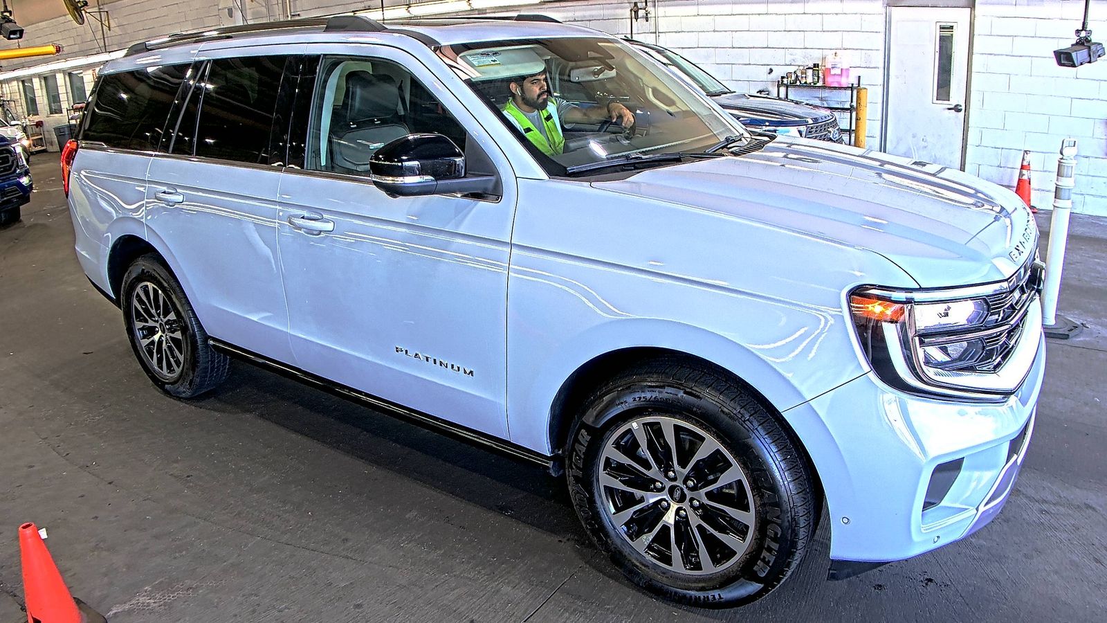 FORD EXPEDITION - 4