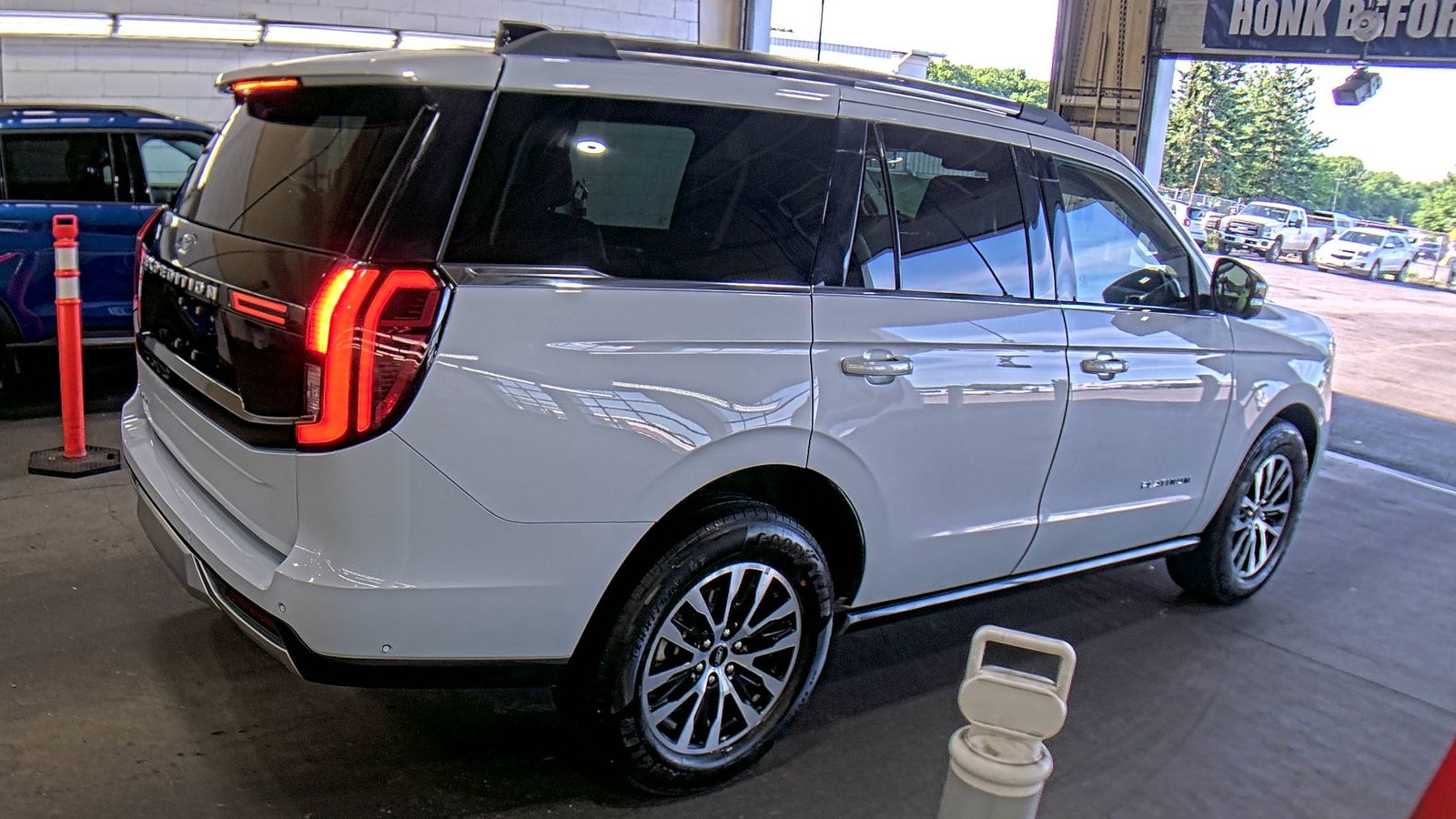 FORD EXPEDITION - 5