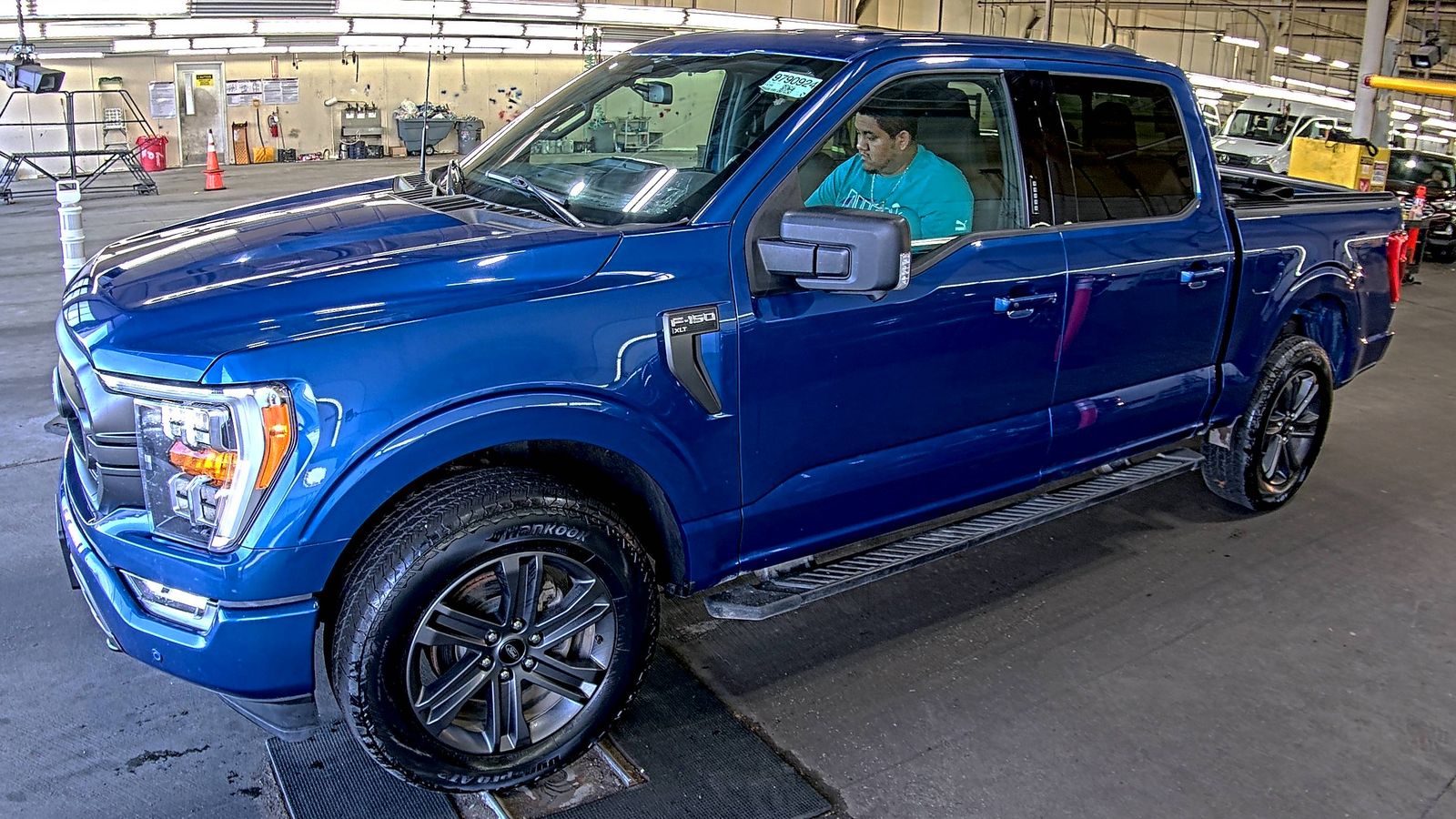 2023 Ford F-150 XLT AWD