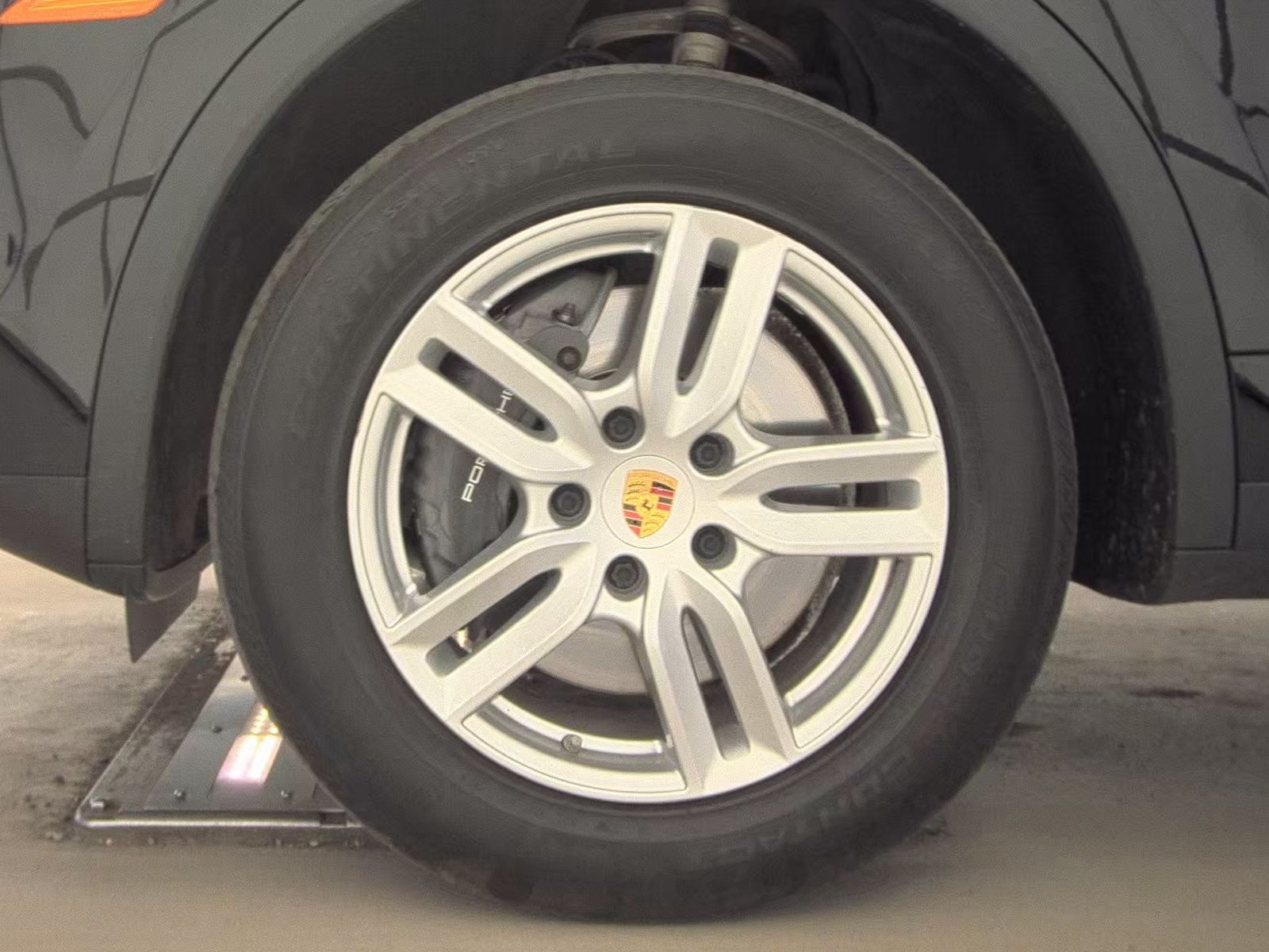 PORSCHE CAYENNE - 10