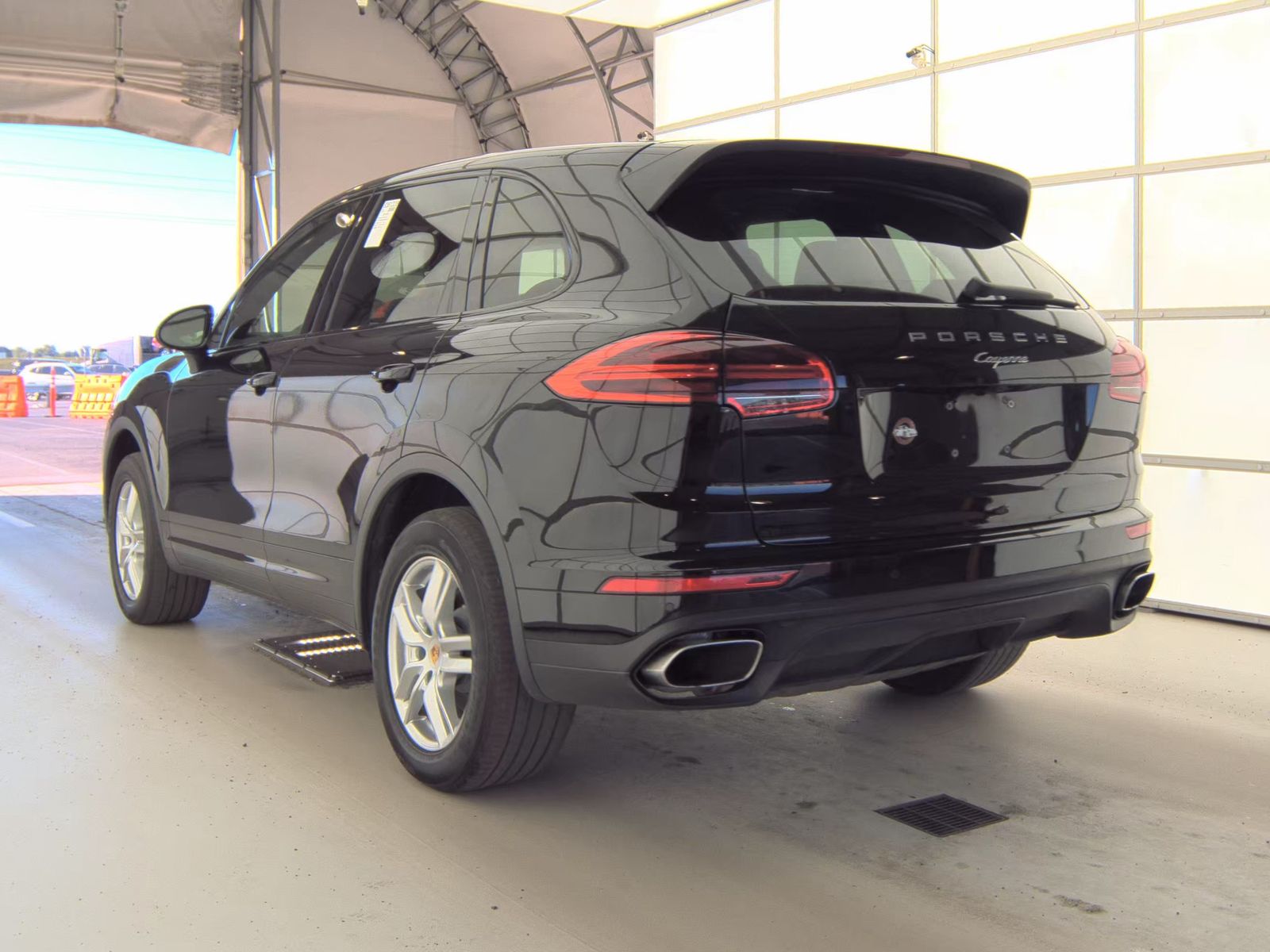 PORSCHE CAYENNE - 9
