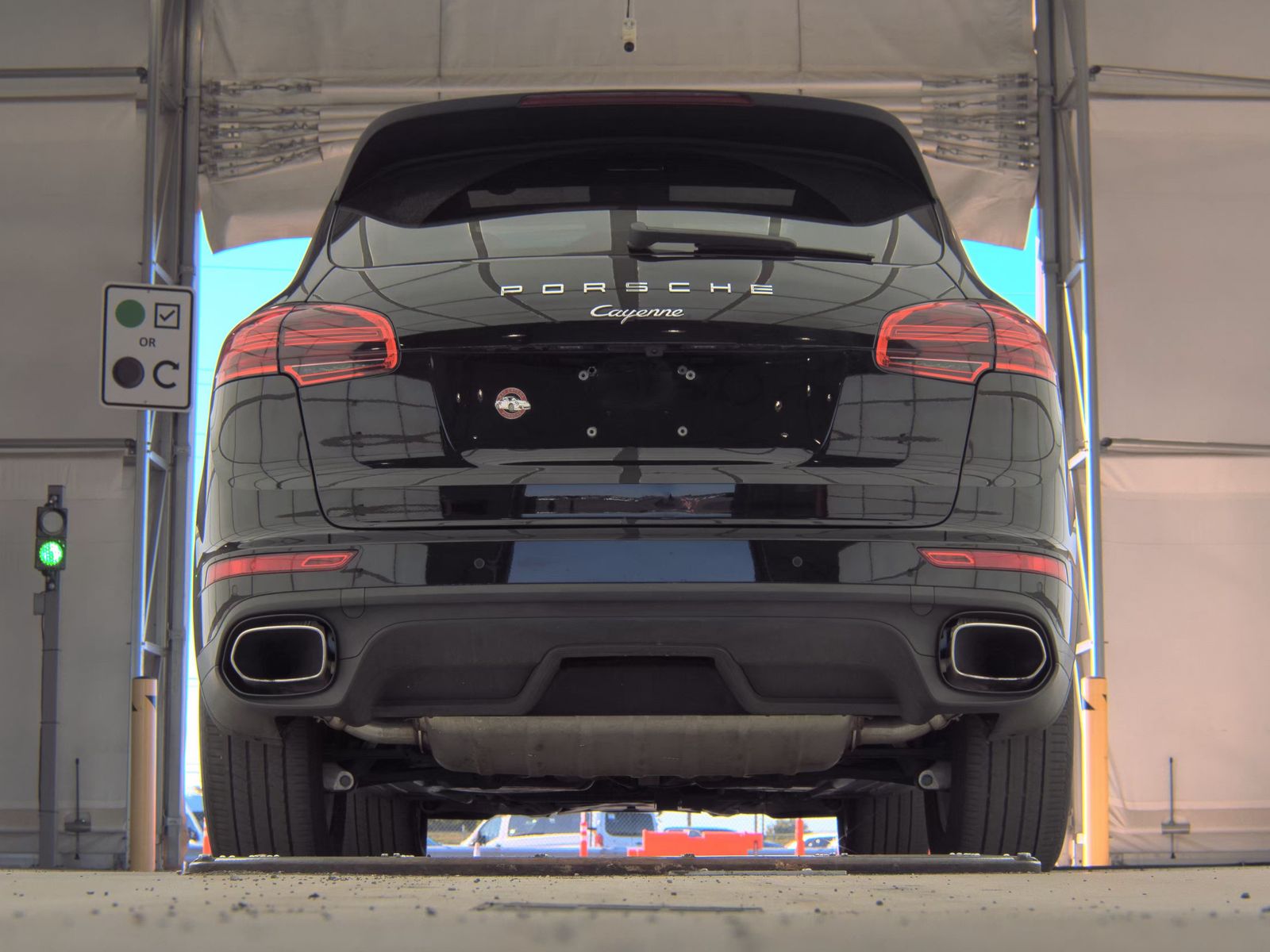 PORSCHE CAYENNE - 8