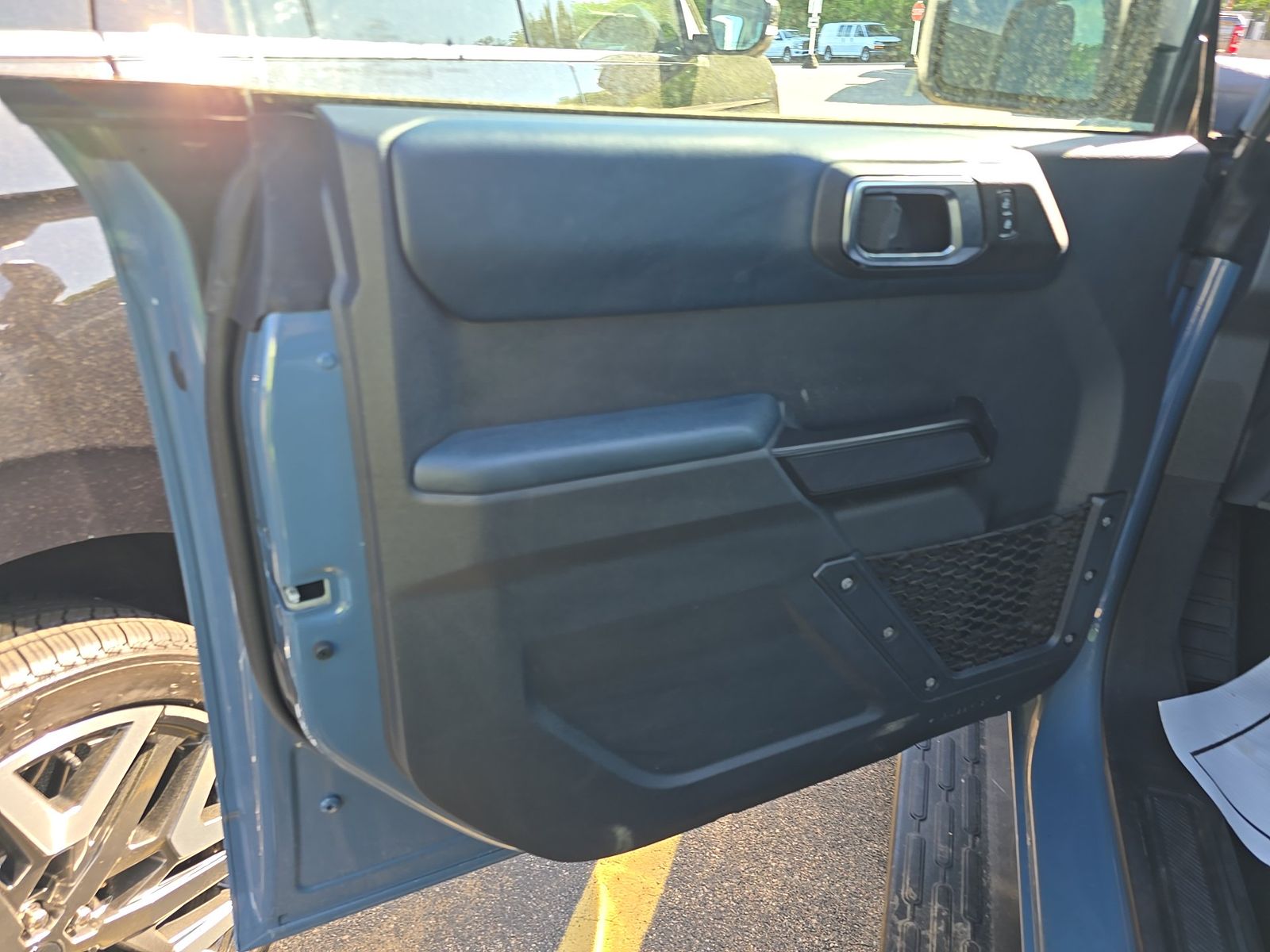 FORD BRONCO - 10