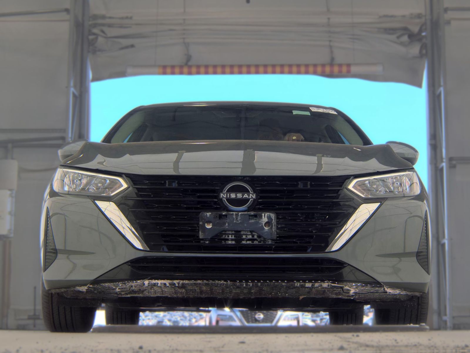 NISSAN SENTRA - 4