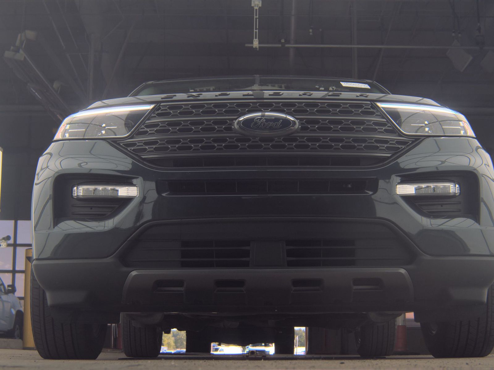 FORD EXPLORER - 4