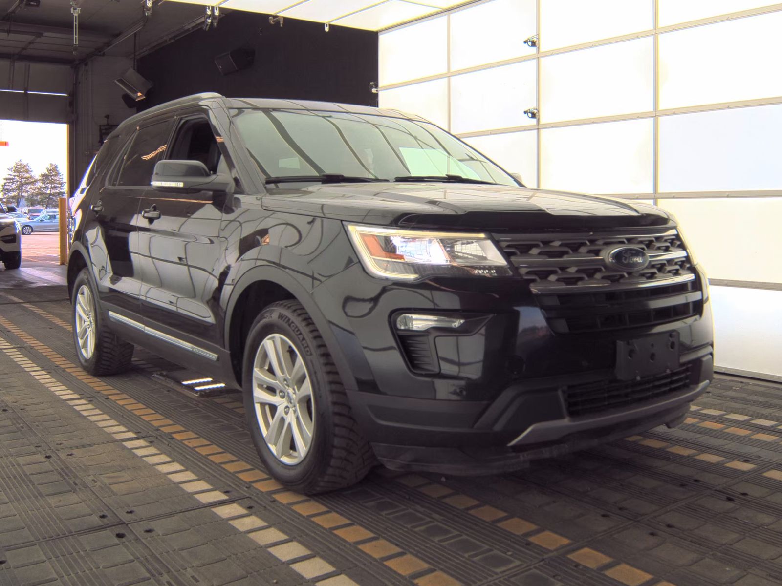 FORD EXPLORER - 5