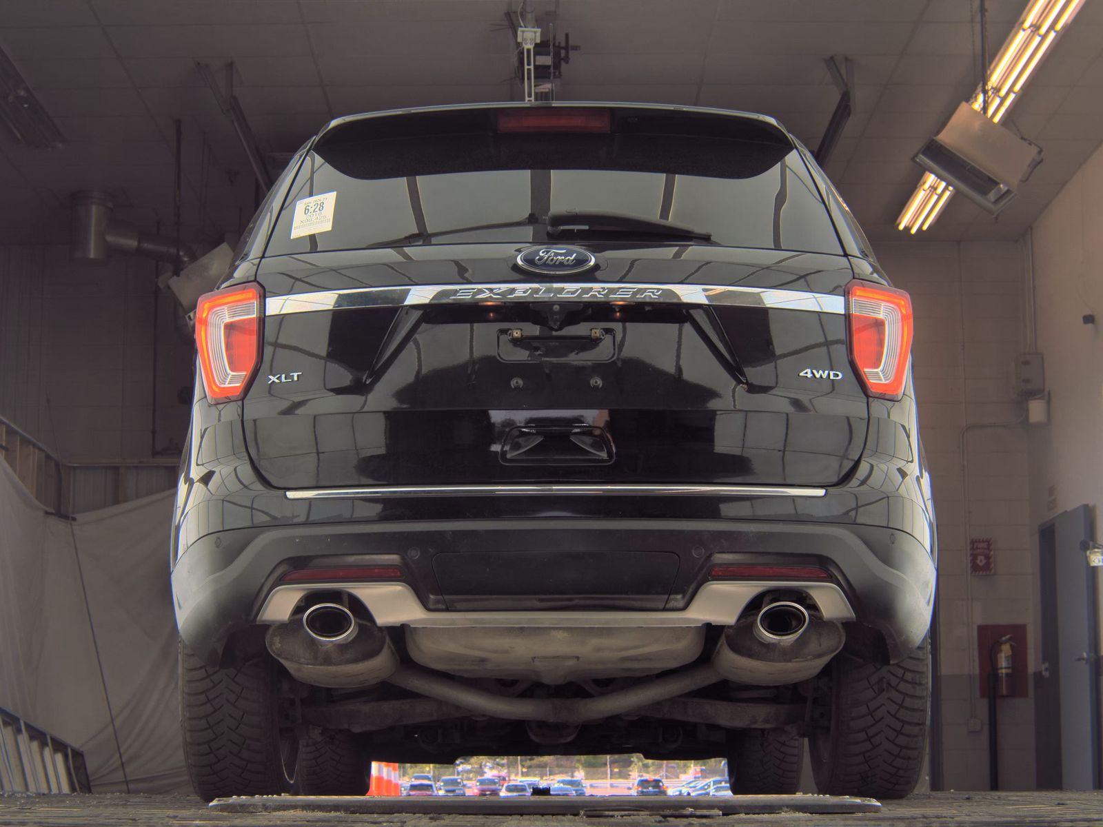 FORD EXPLORER - 8