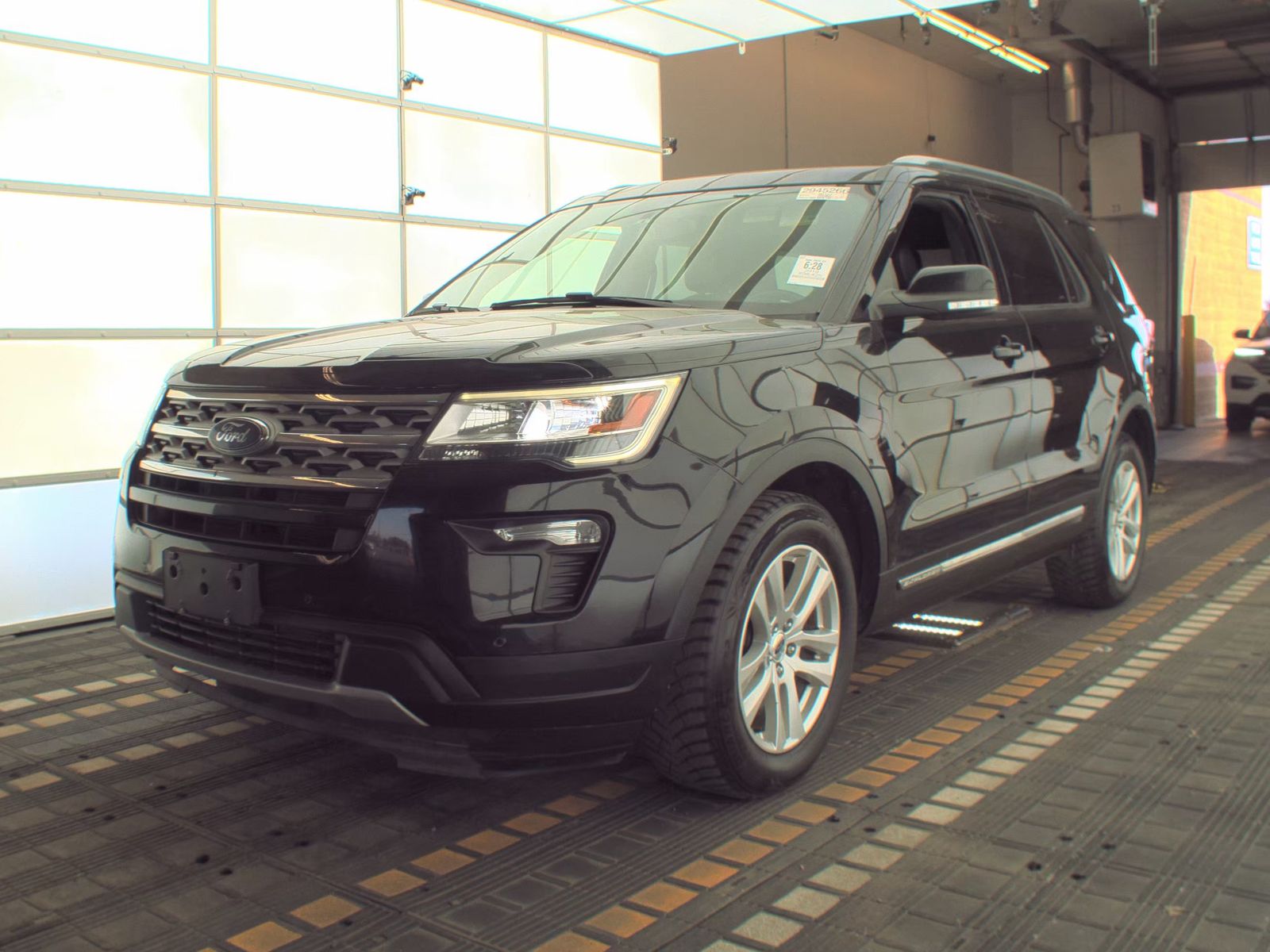 FORD EXPLORER - 1