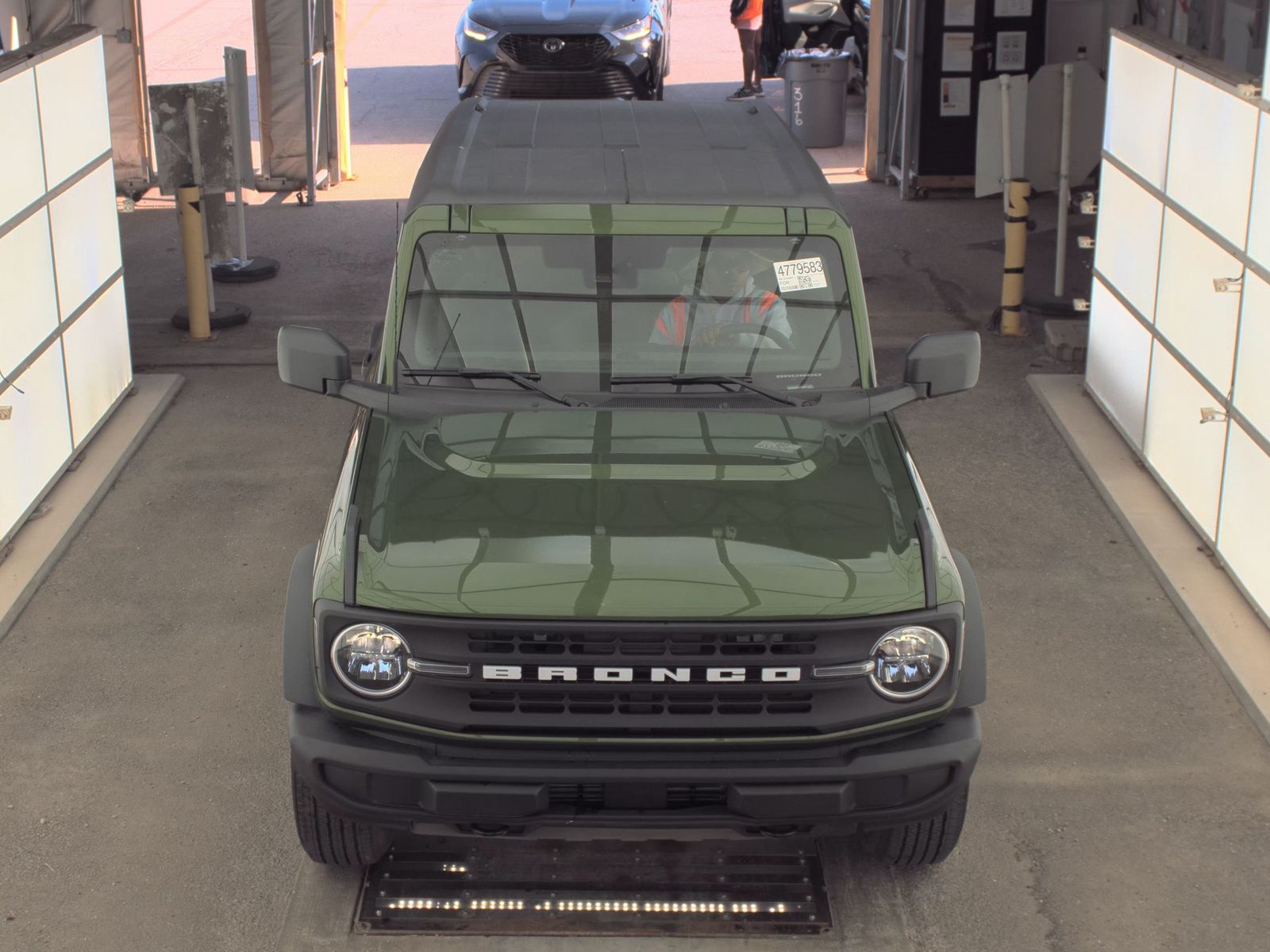 FORD BRONCO - 3