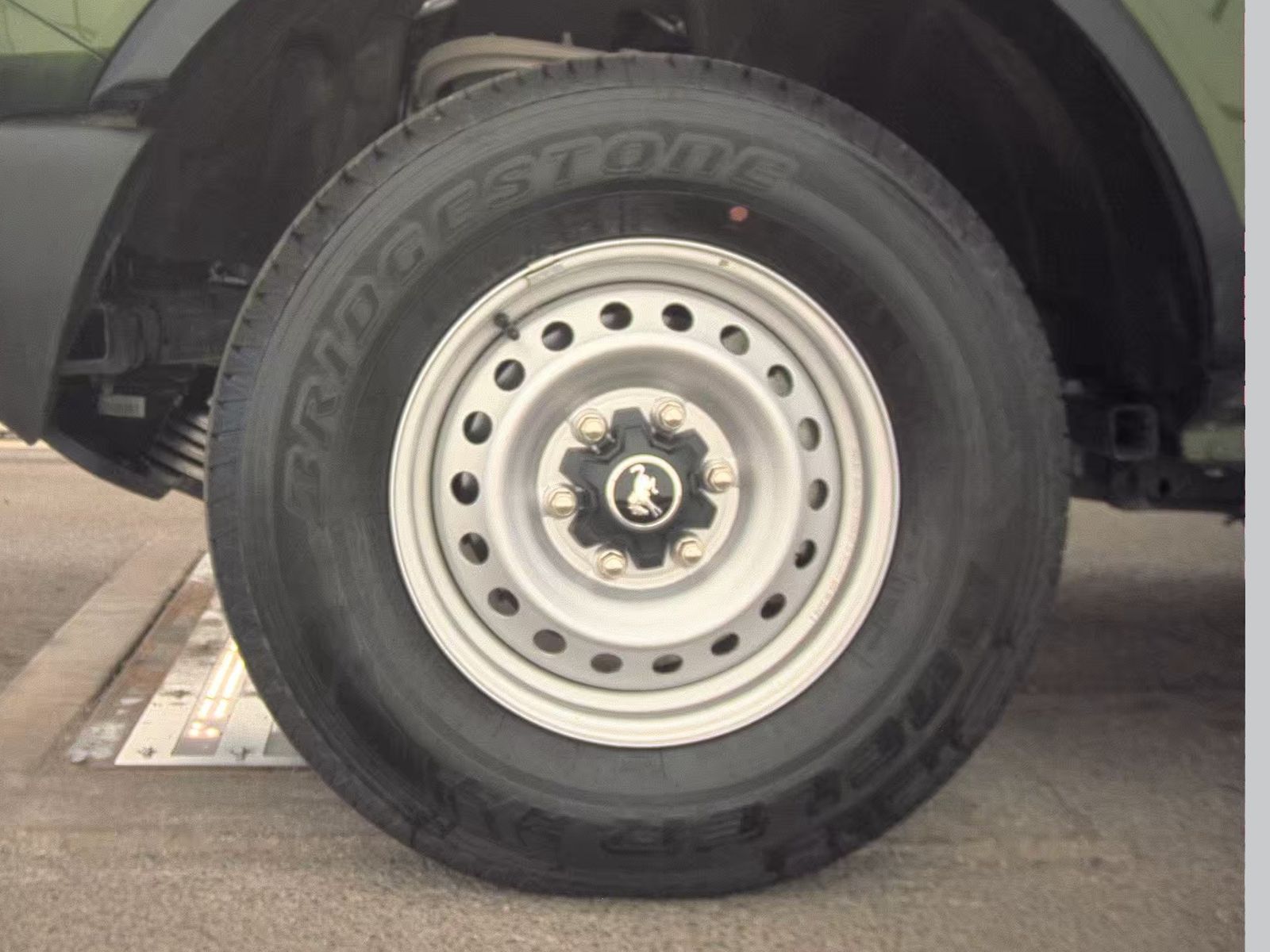 FORD BRONCO - 10