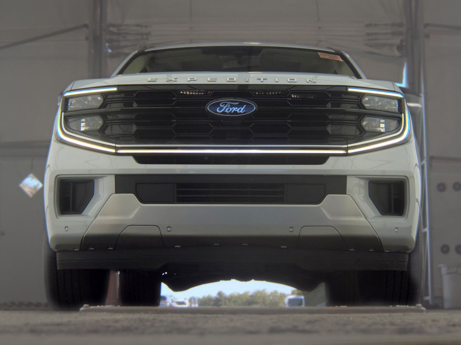 FORD EXPEDITION MAX - 4