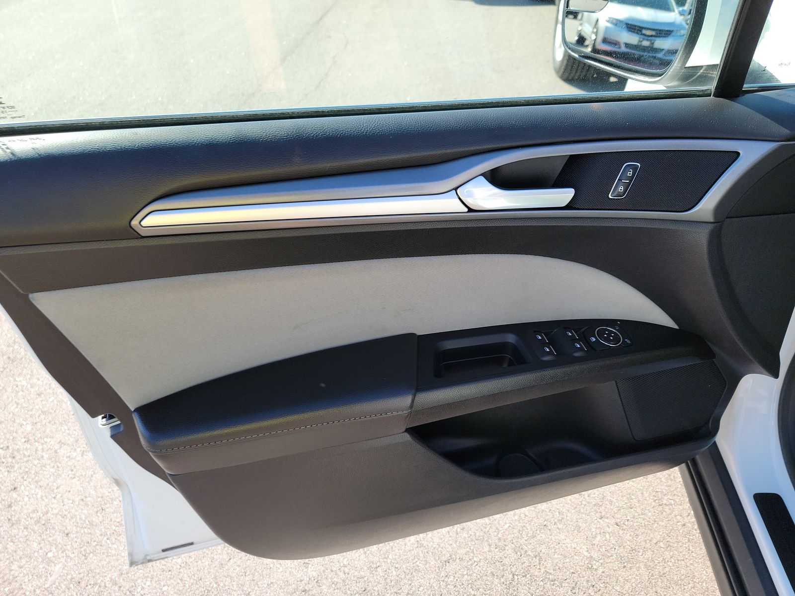 FORD FUSION - 10