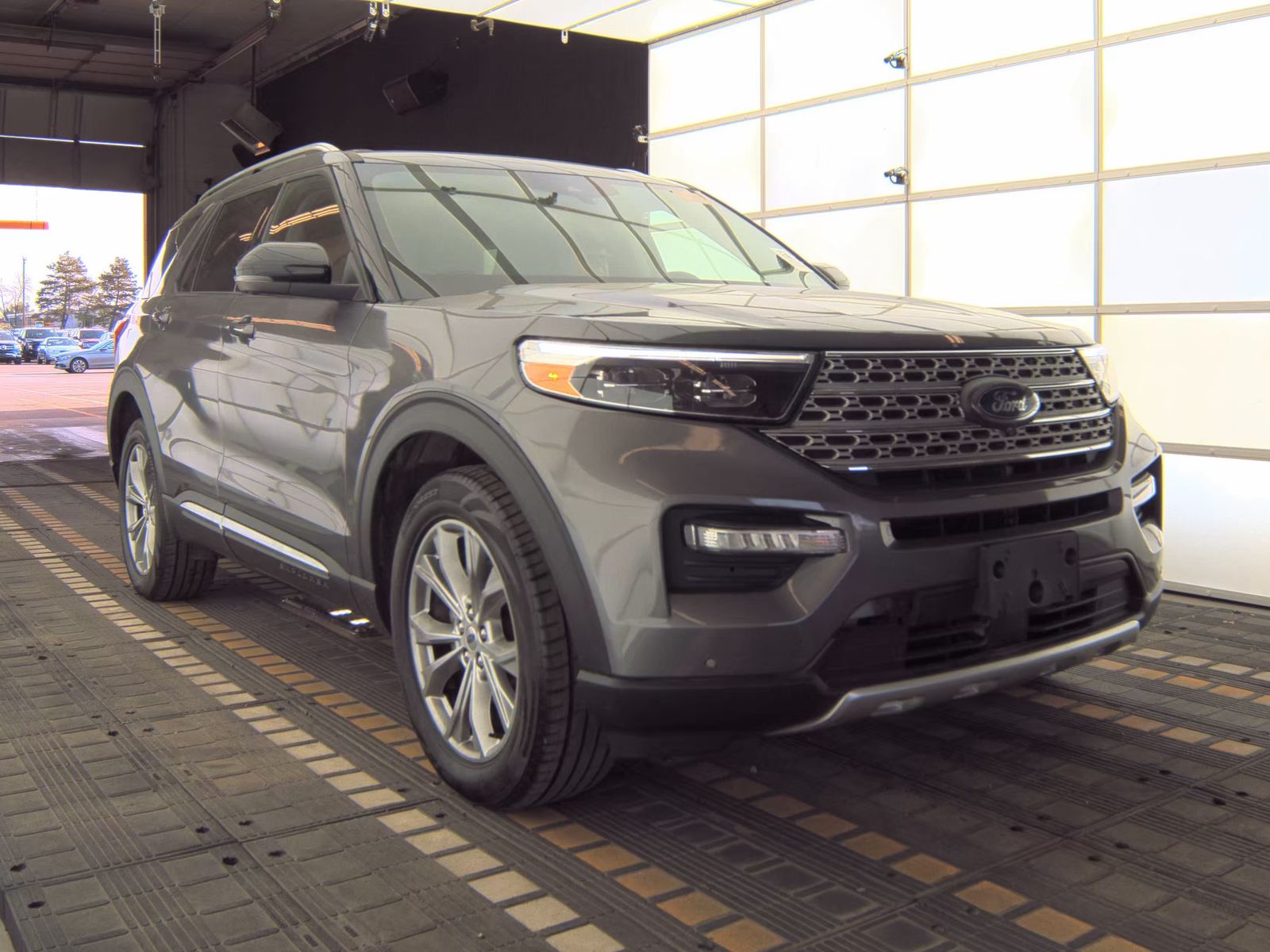 FORD EXPLORER - 5