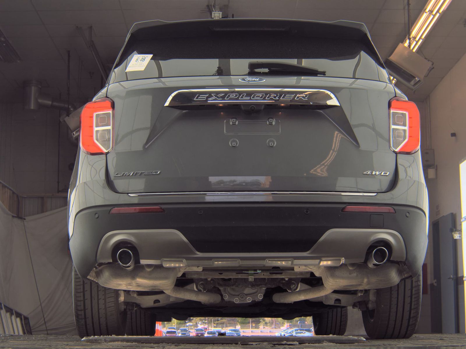FORD EXPLORER - 8