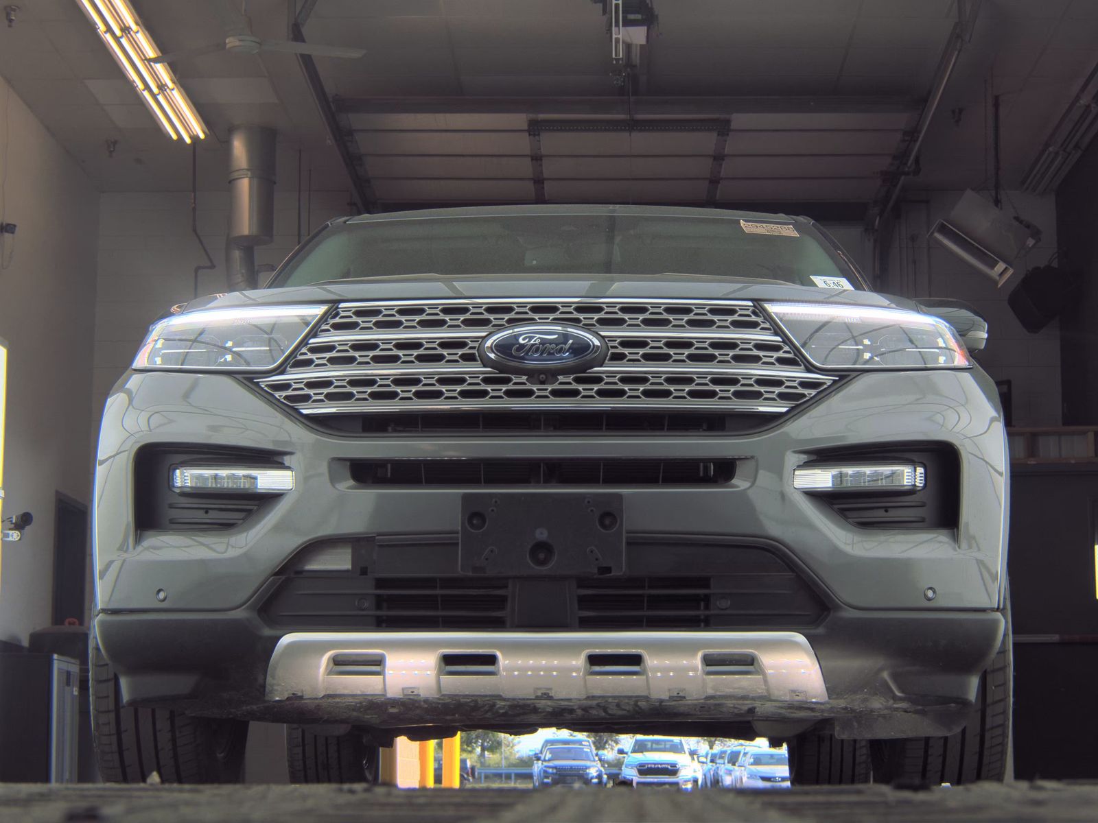FORD EXPLORER - 4