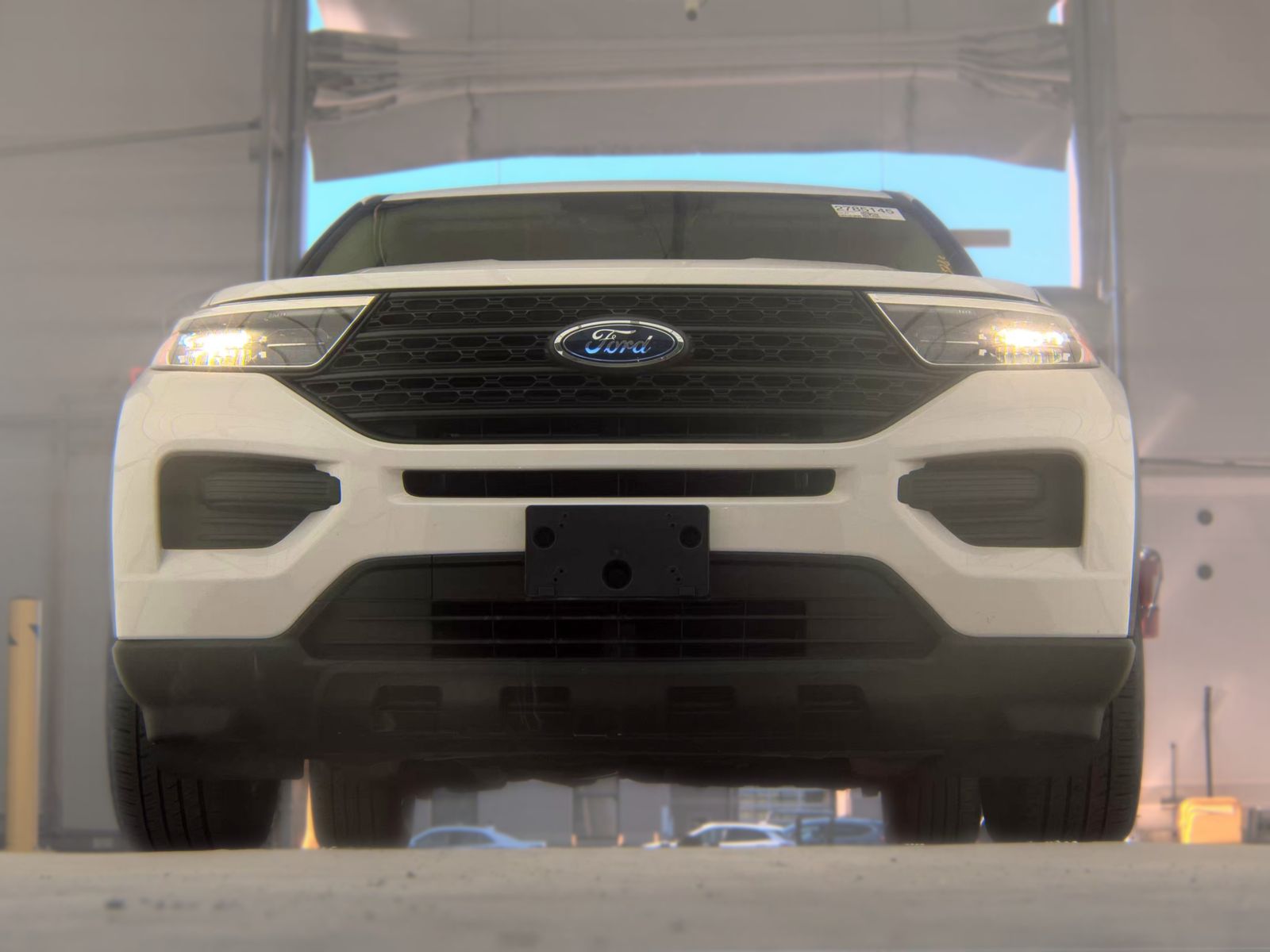 FORD EXPLORER - 4
